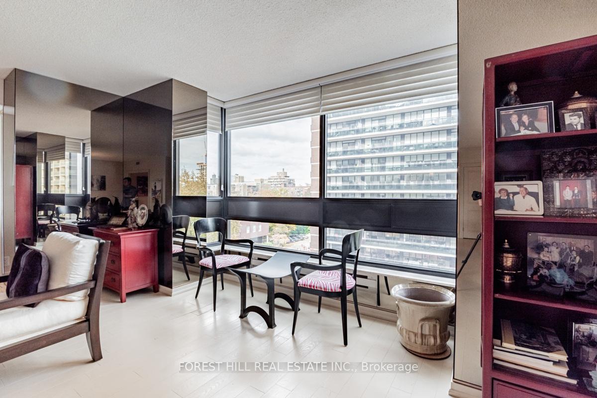55 Prince Arthur Avenue 901, Toronto C02 Unit: 901