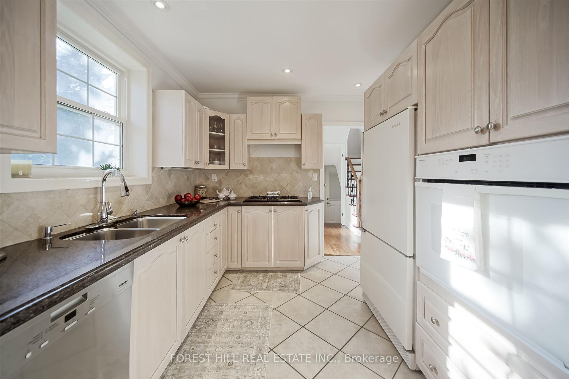 47 Rowley Avenue, Toronto C12