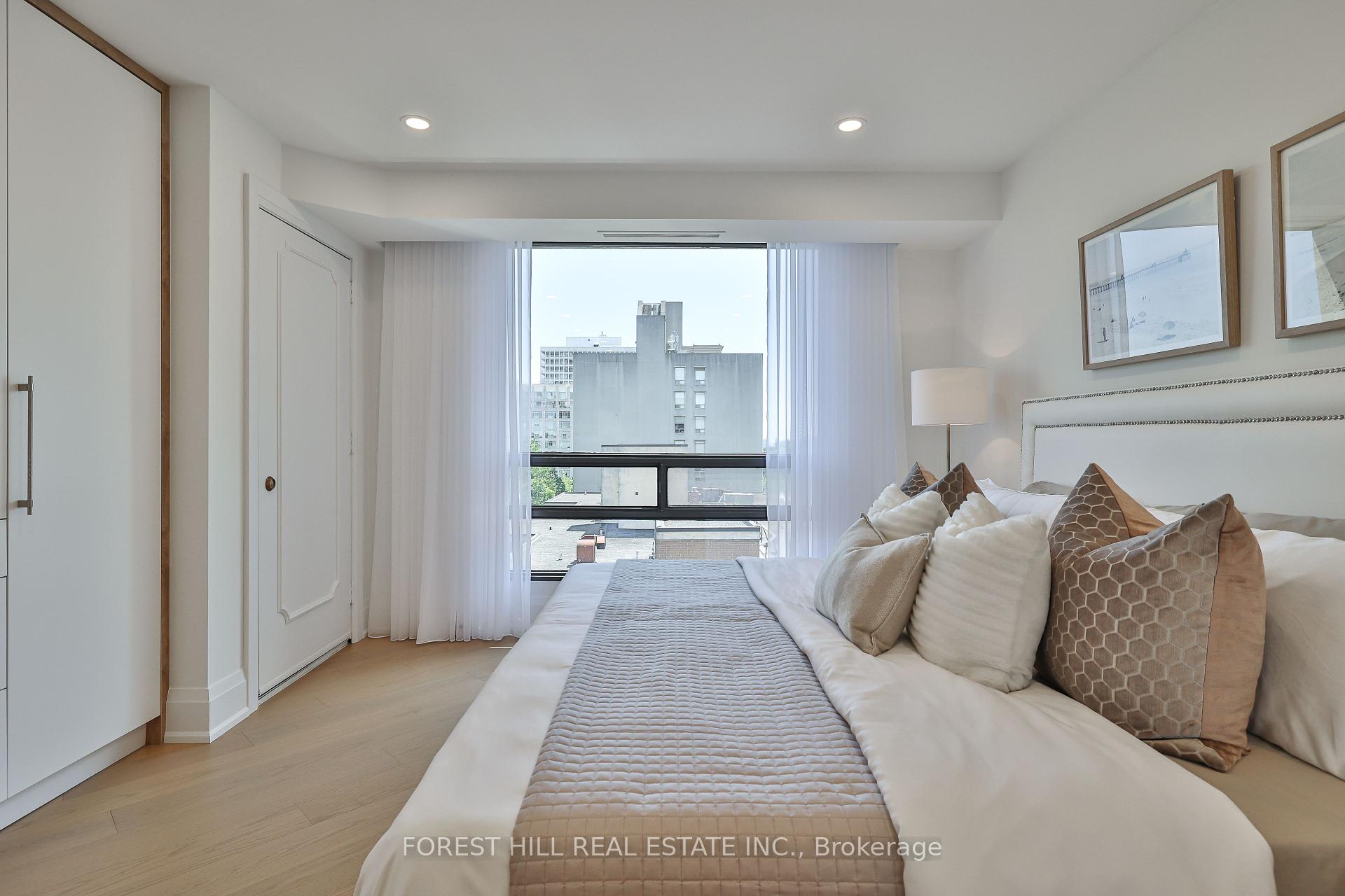 447 Walmer Road 808, Toronto C03 Unit: 808