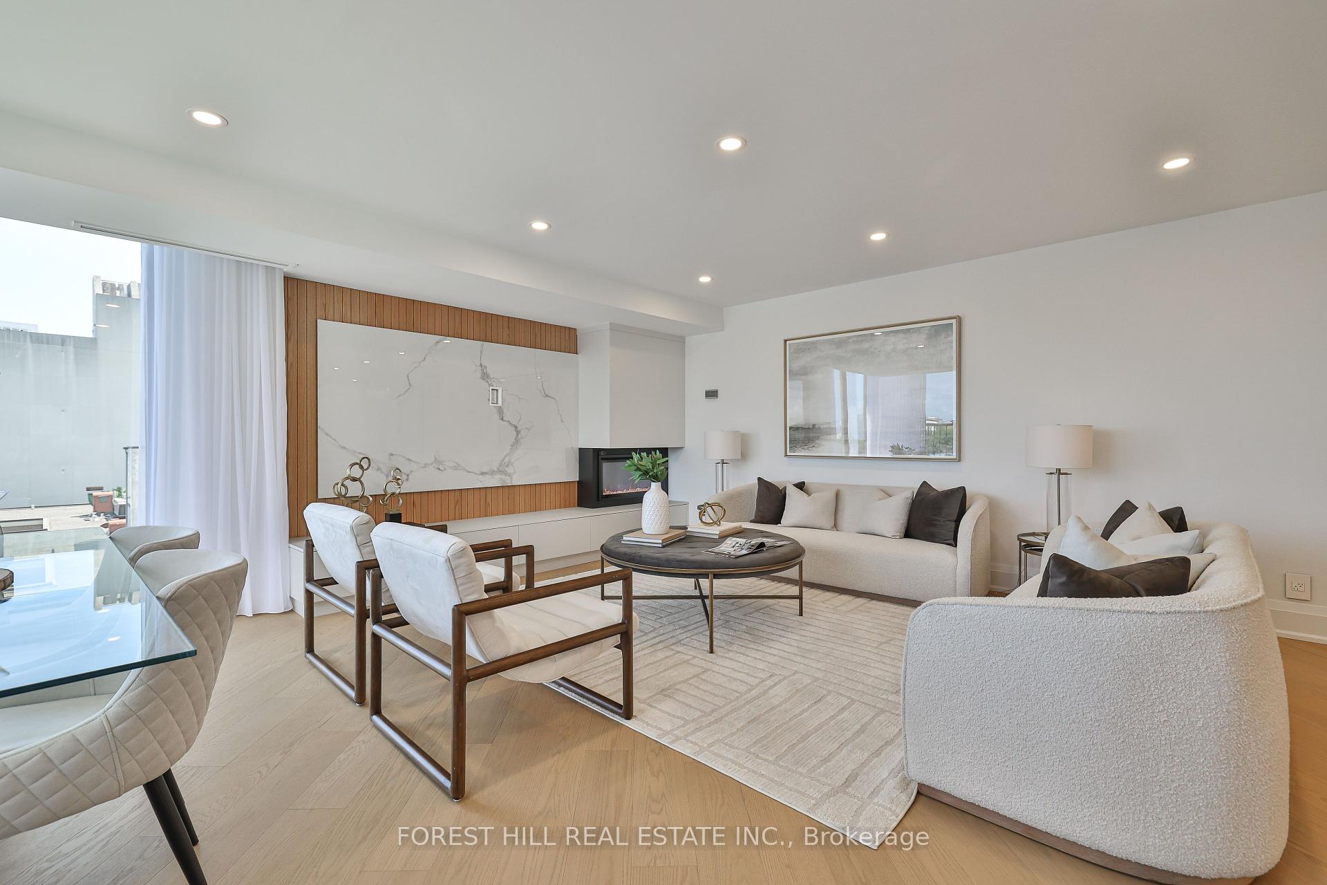 447 Walmer Road 808, Toronto C03 Unit: 808