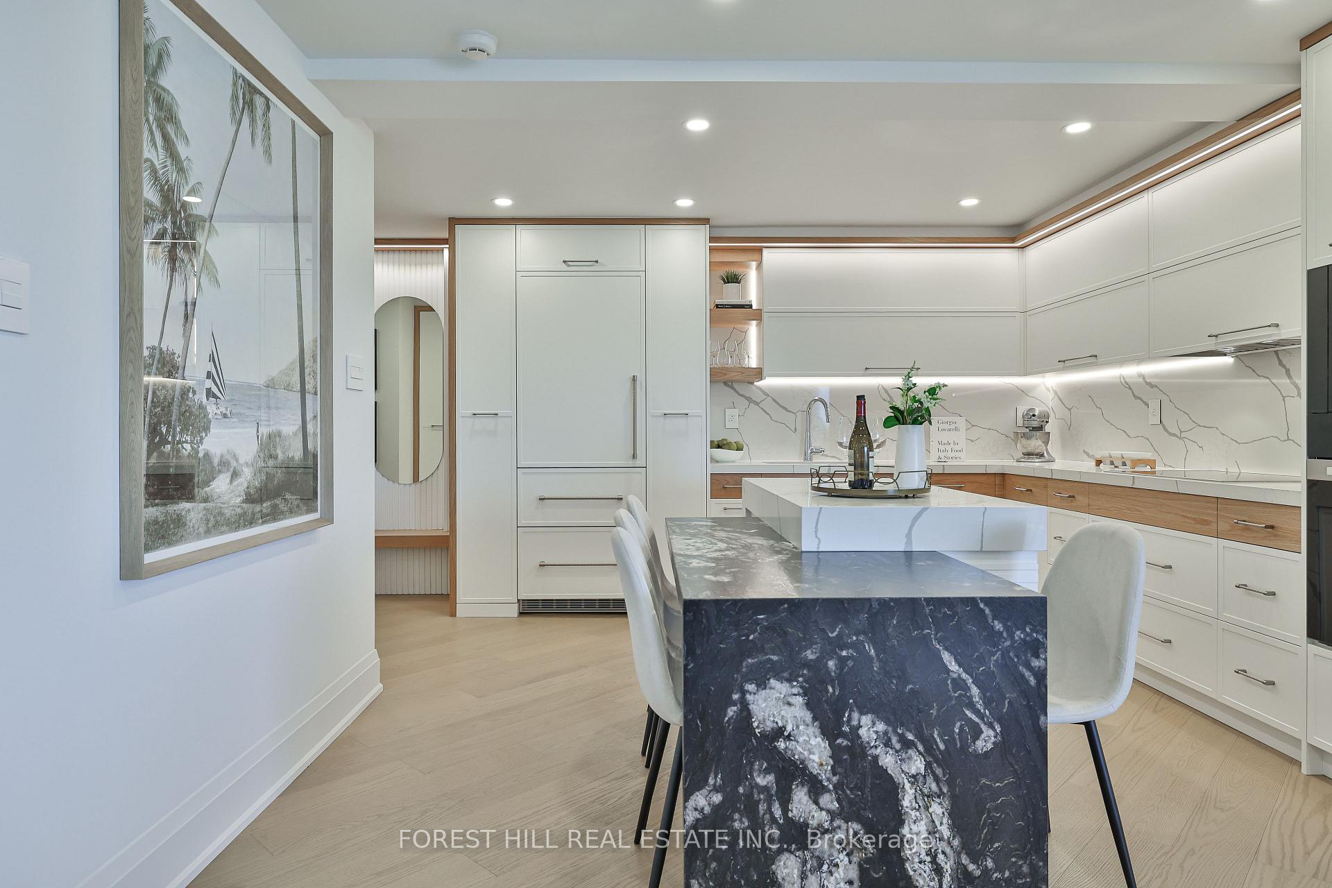 447 Walmer Road 808, Toronto C03 Unit: 808