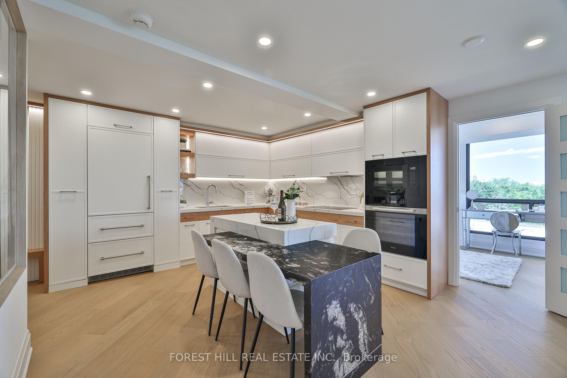 447 Walmer Road 808, Toronto C03 Unit: 808