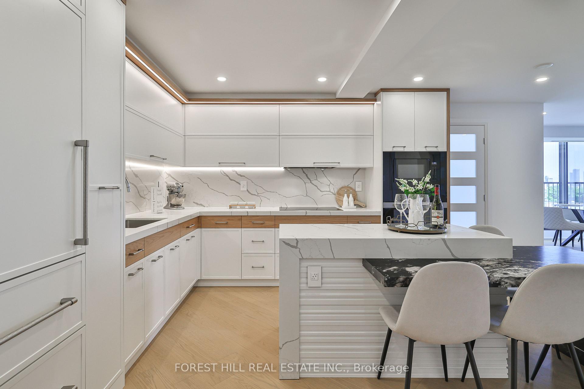 447 Walmer Road 808, Toronto C03 Unit: 808