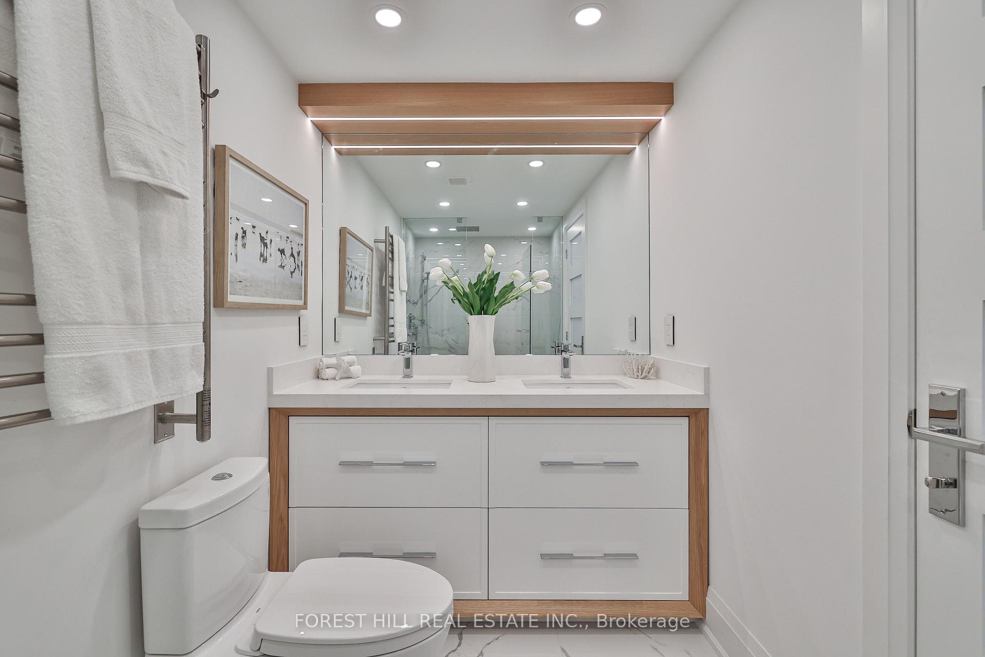 447 Walmer Road 808, Toronto C03 Unit: 808