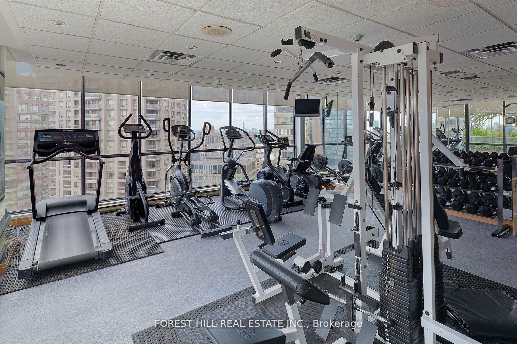 24 Wellesley Street W 1605, Toronto C01 Unit: 1605