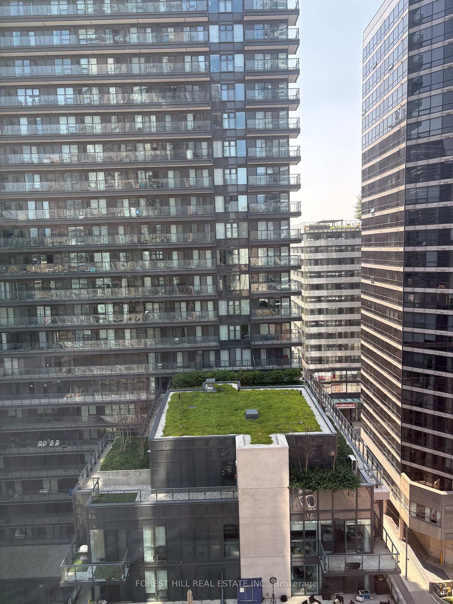 24 Wellesley Street W 1605, Toronto C01 Unit: 1605