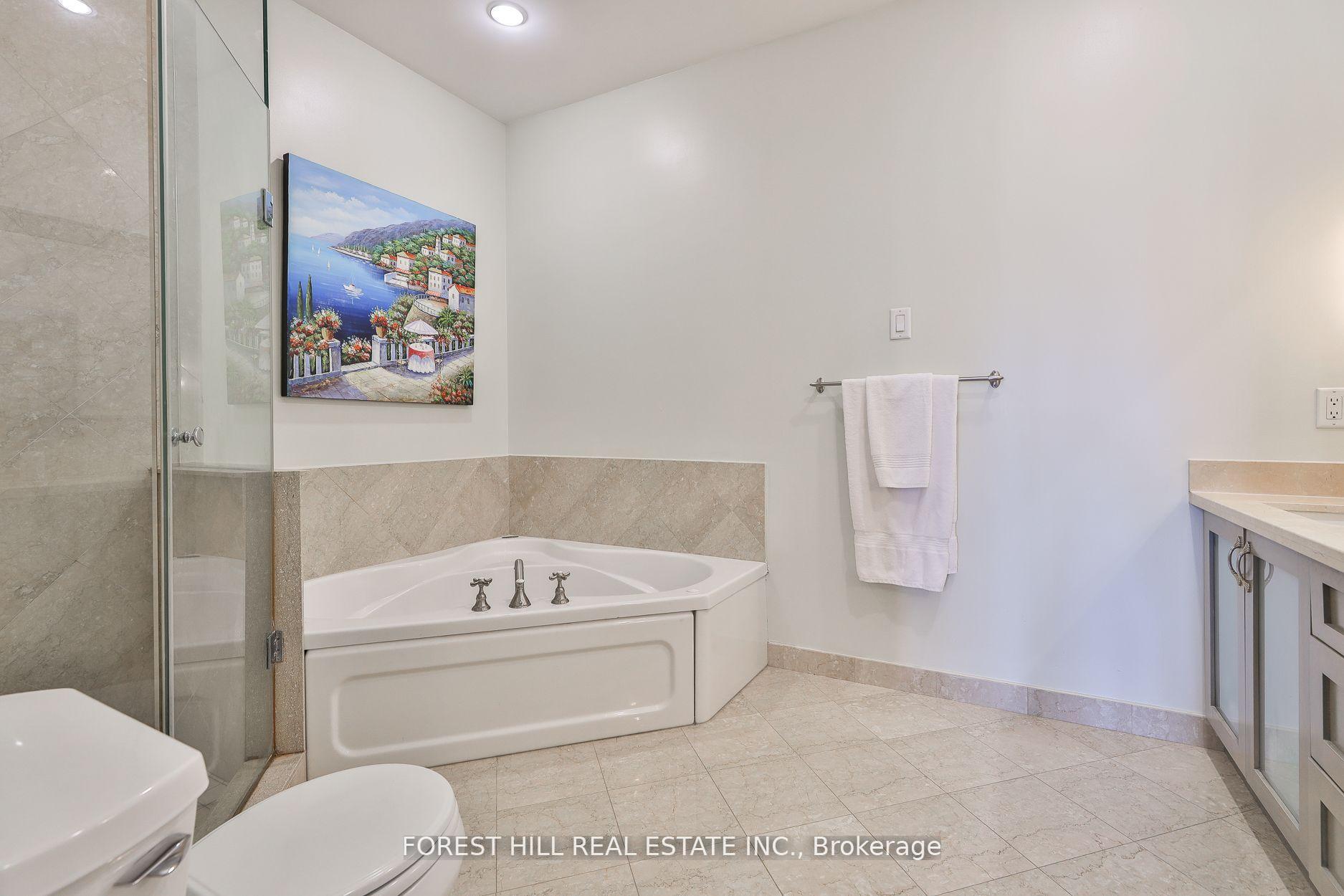 99 Avenue Road 1006, Toronto C02 Unit: 1006