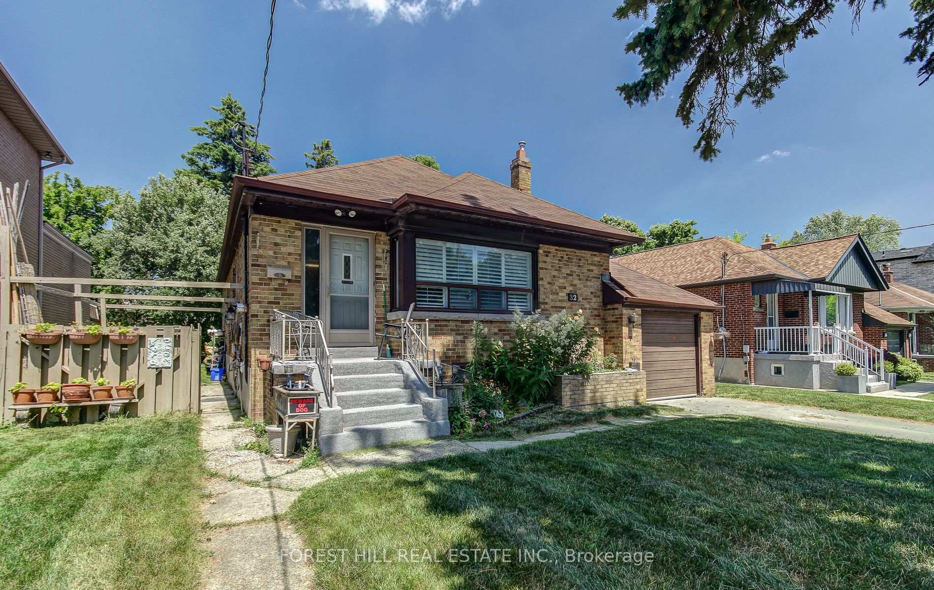 32 Laurelcrest Avenue Lower, Toronto C06 Unit: Lower