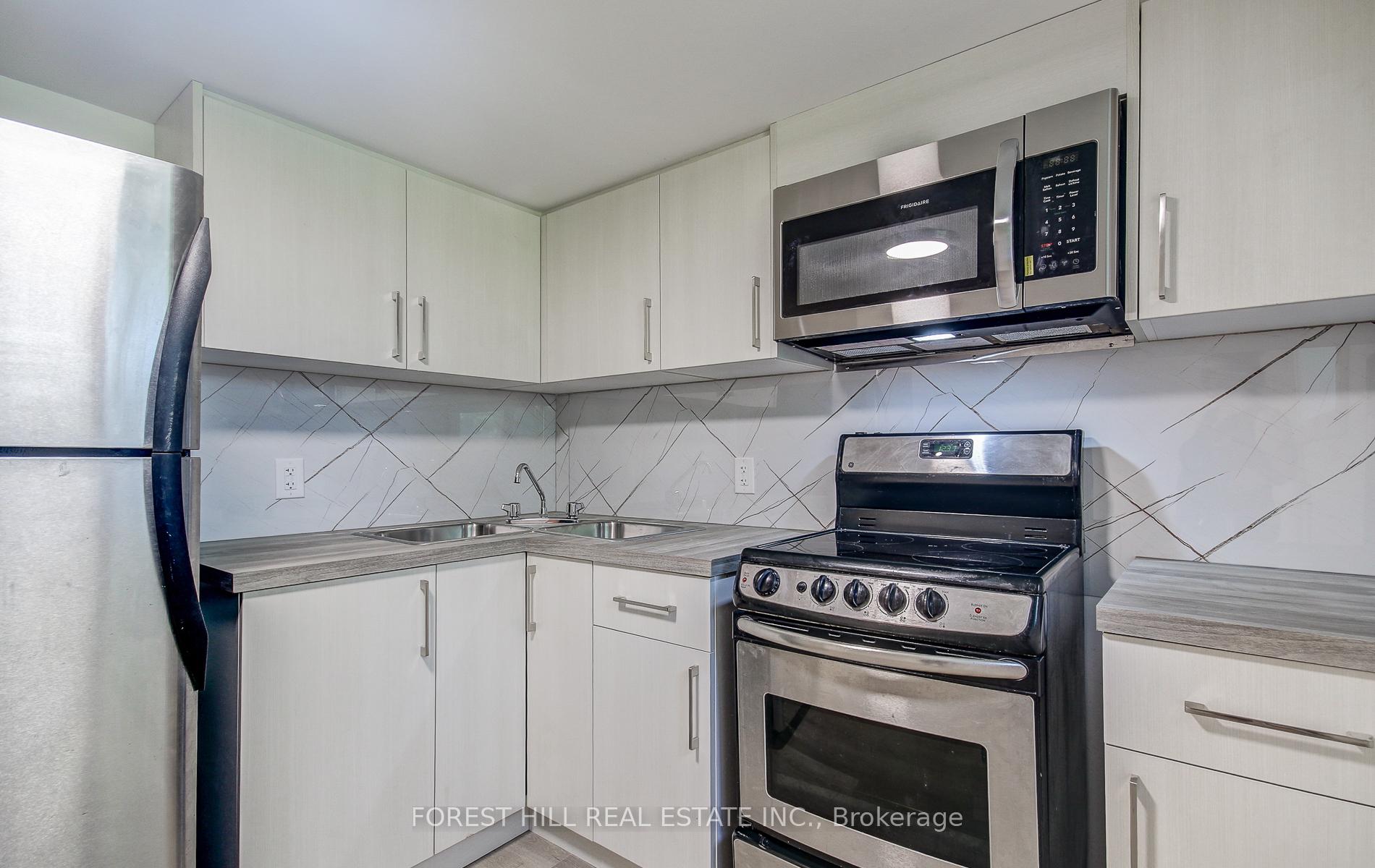 32 Laurelcrest Avenue Lower, Toronto C06 Unit: Lower