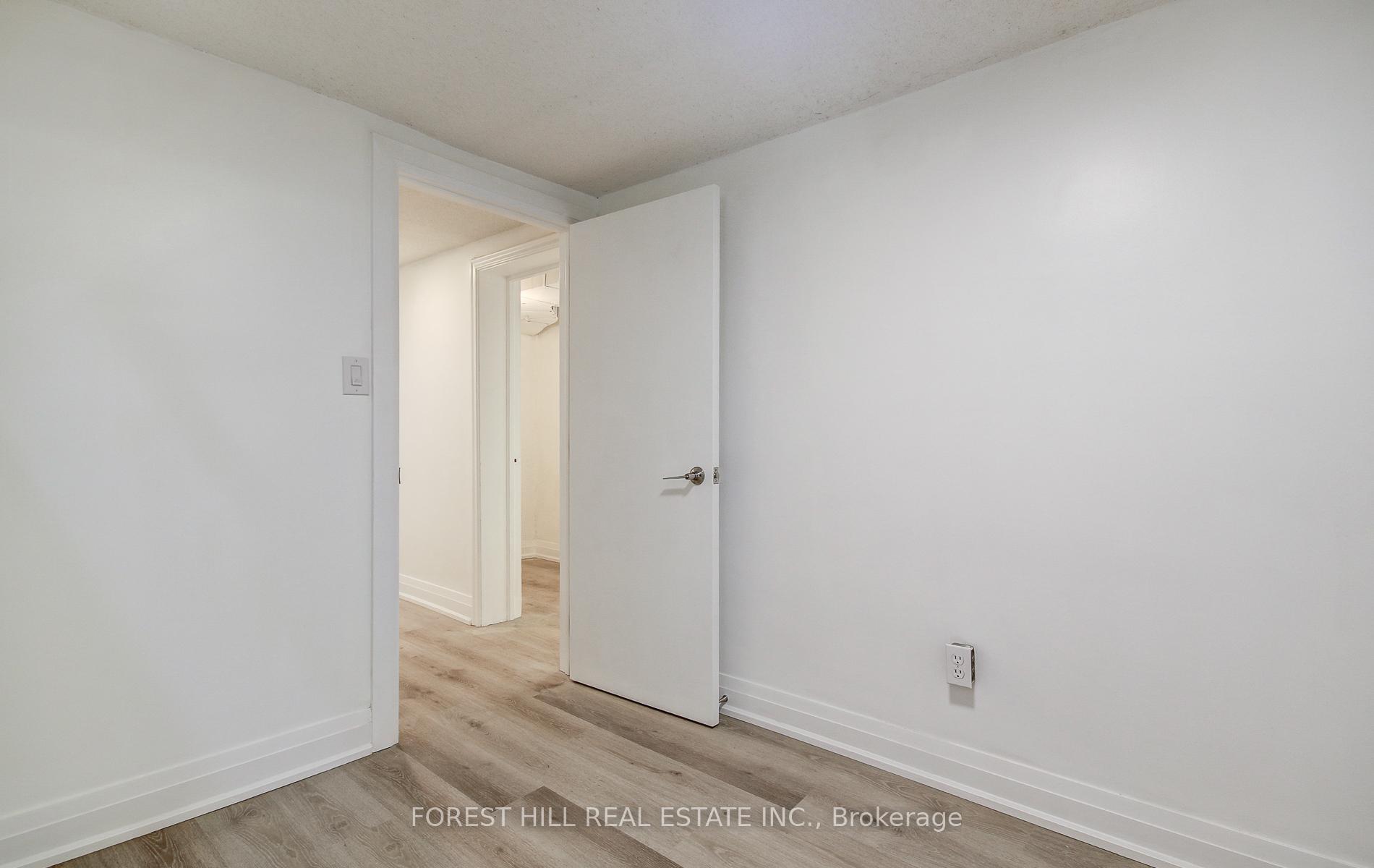 32 Laurelcrest Avenue Lower, Toronto C06 Unit: Lower