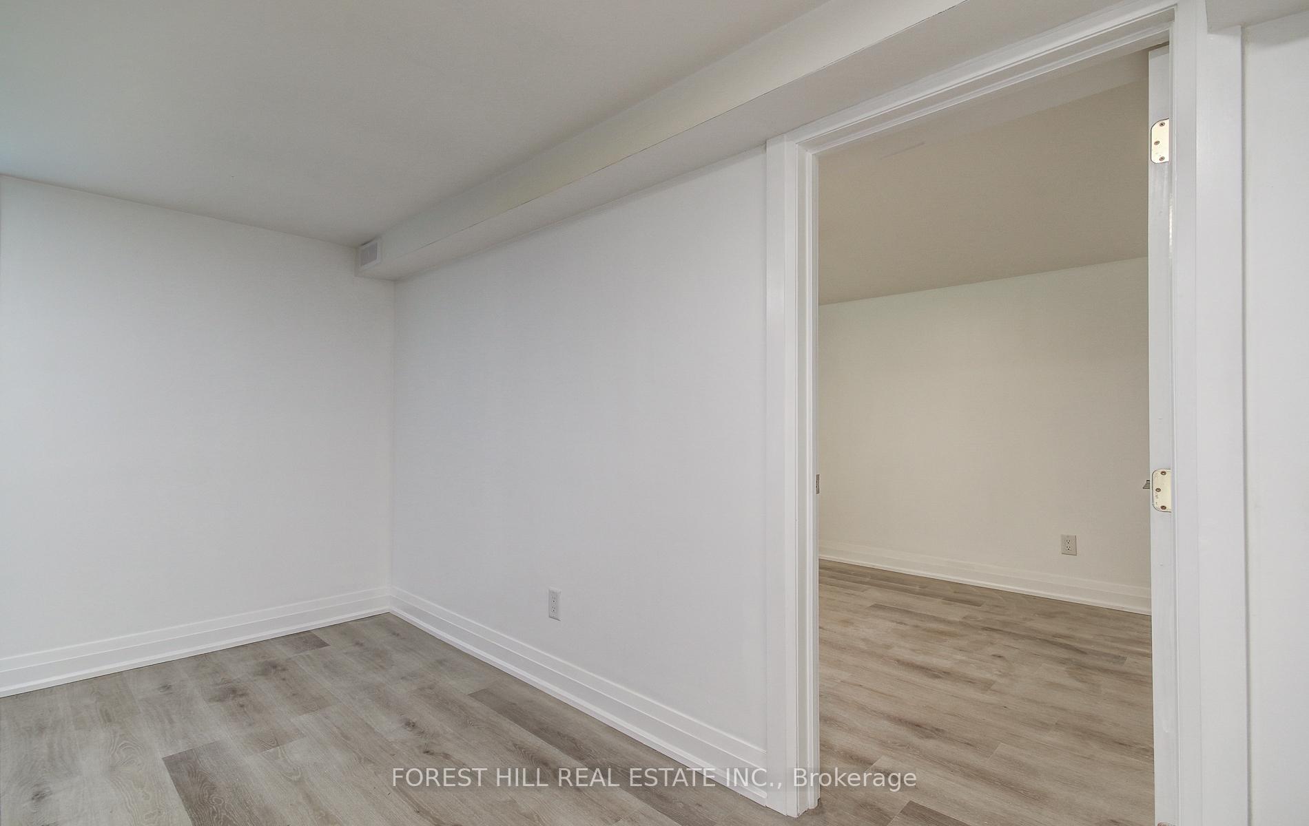 32 Laurelcrest Avenue Lower, Toronto C06 Unit: Lower