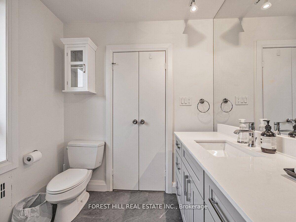 14B Glenview Avenue, Toronto C04