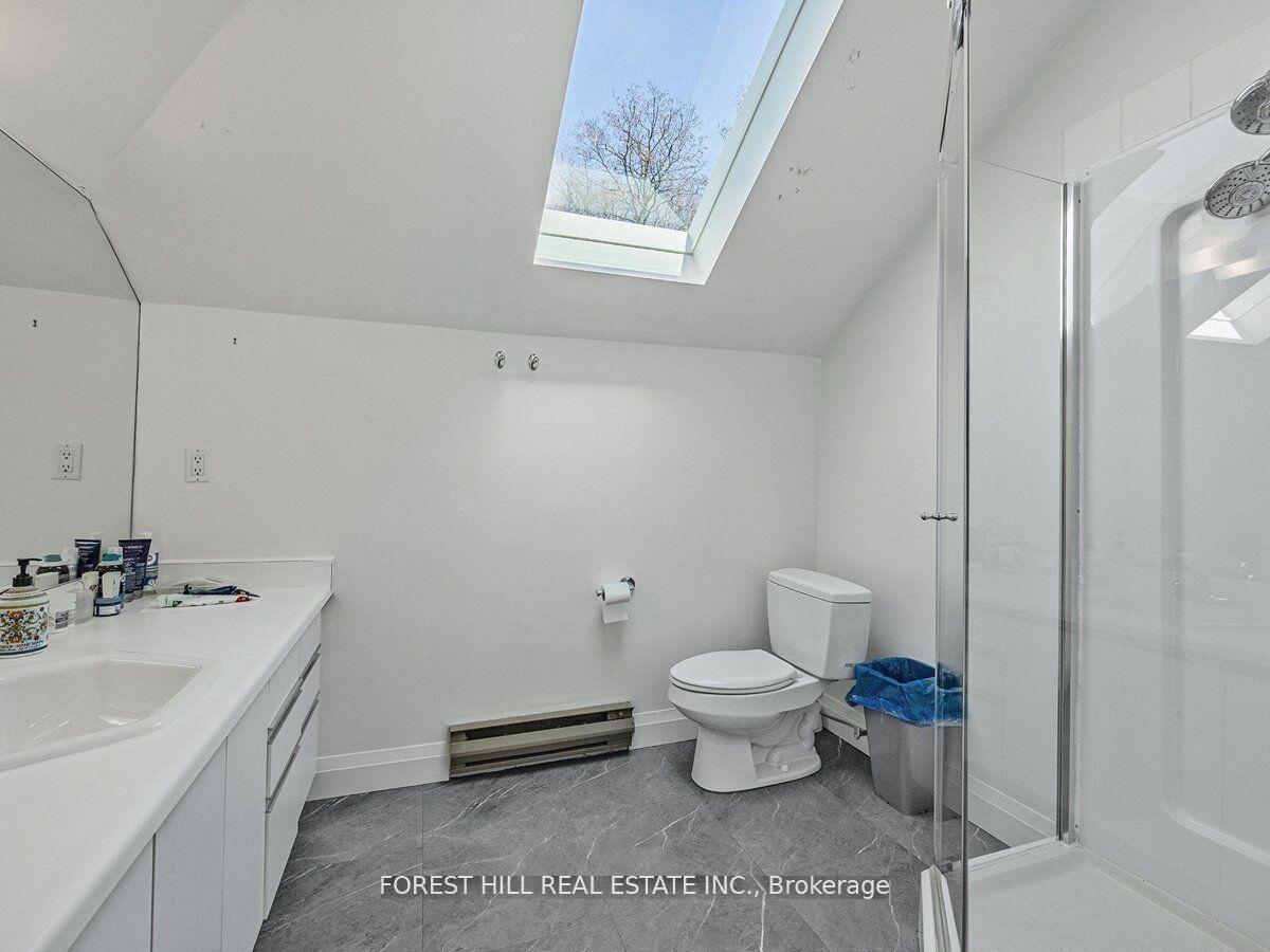 14B Glenview Avenue, Toronto C04