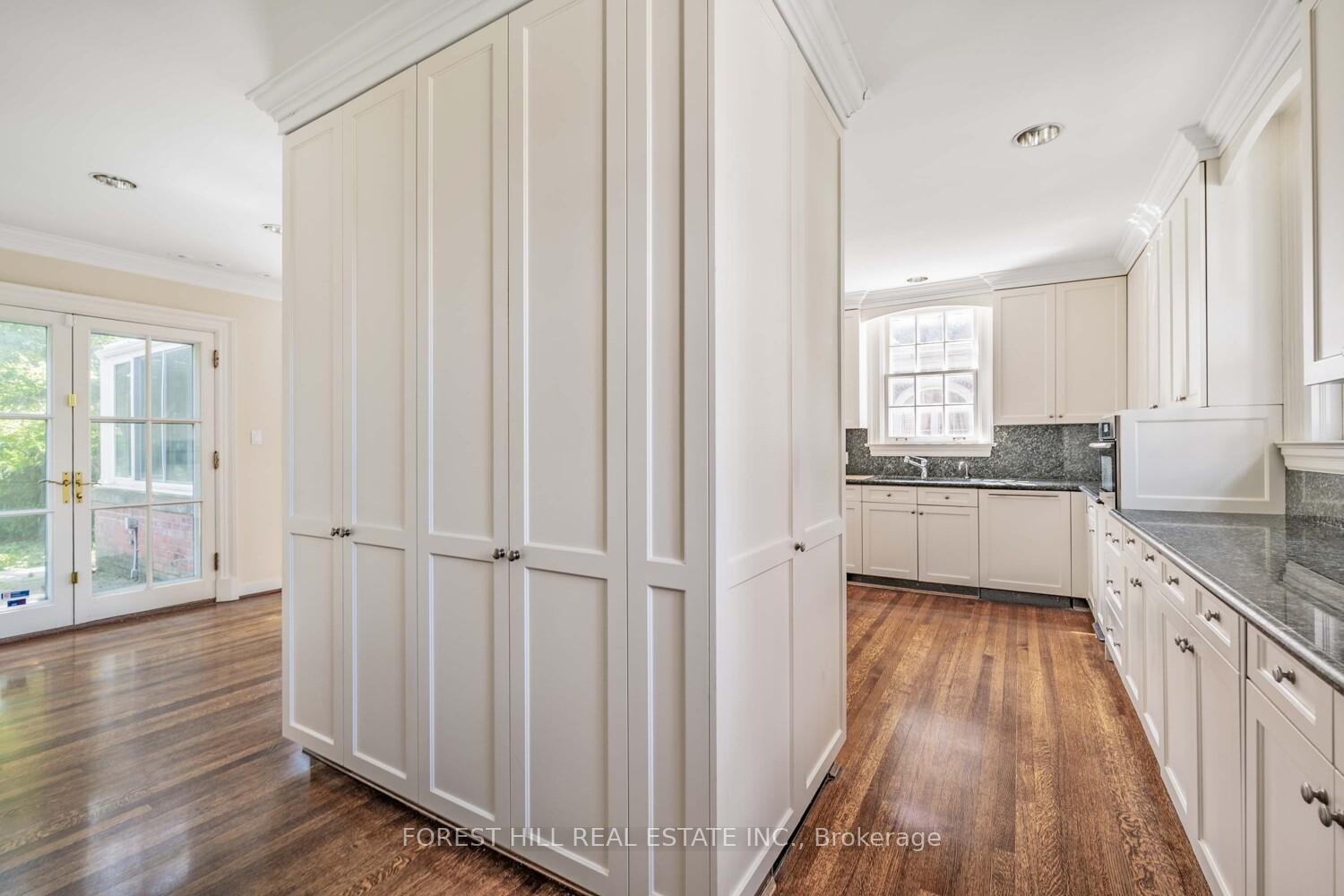 435 Russell Hill Road, Toronto C03