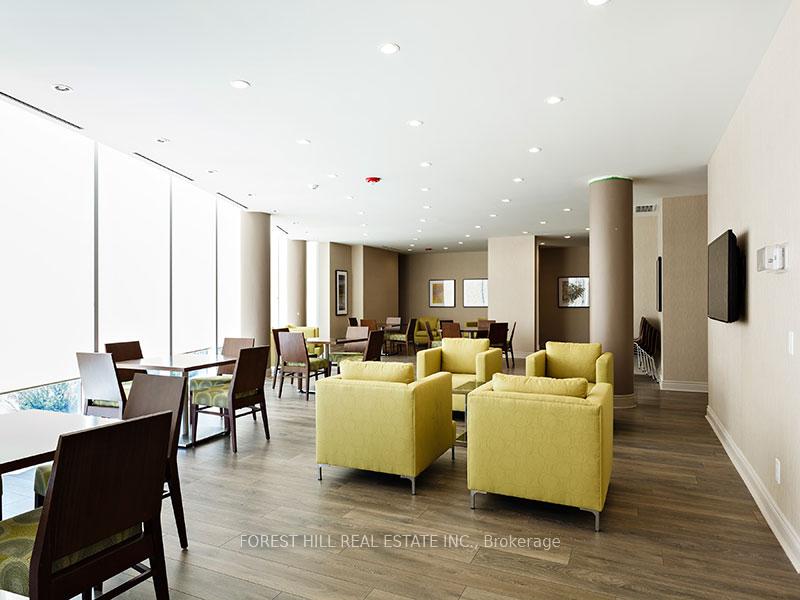 525 Wilson Avenue 409, Toronto C06 Unit: 409