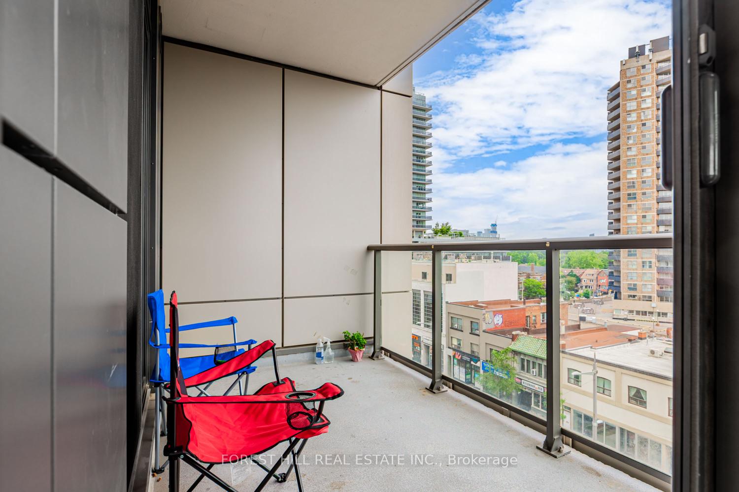 530 St. Clair Avenue W 508, Toronto C03 Unit: 508