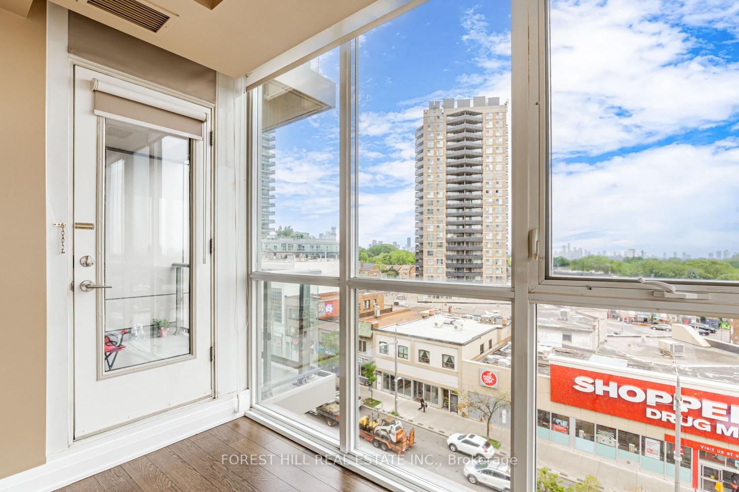530 St. Clair Avenue W 508, Toronto C03 Unit: 508