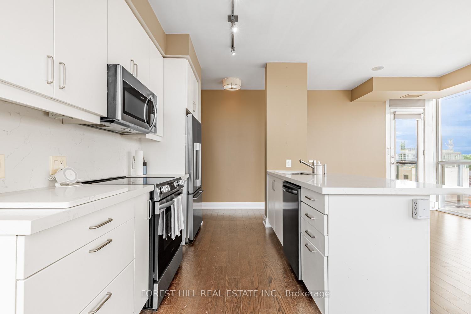 530 St. Clair Avenue W 508, Toronto C03 Unit: 508