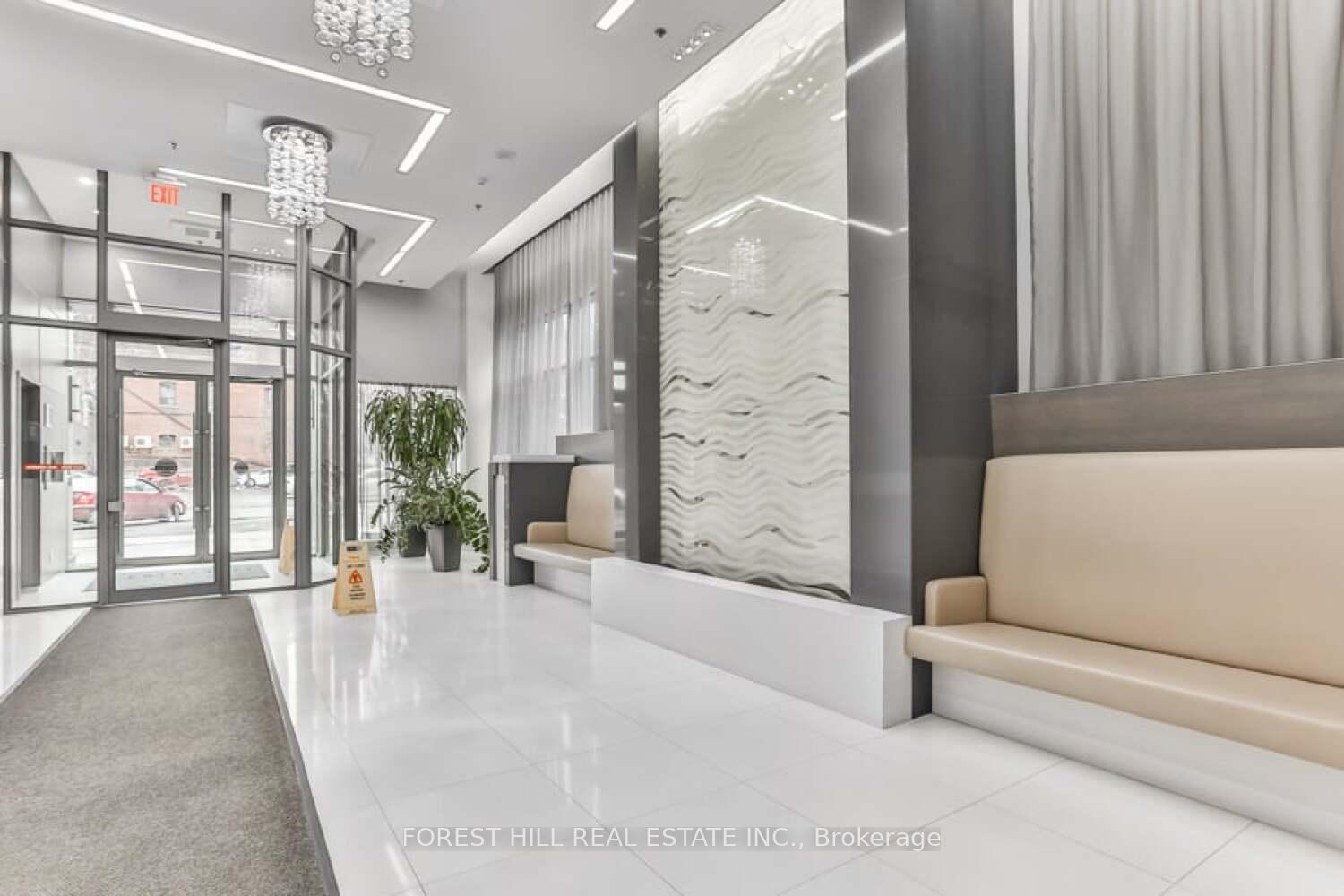 530 St. Clair Avenue W 508, Toronto C03 Unit: 508
