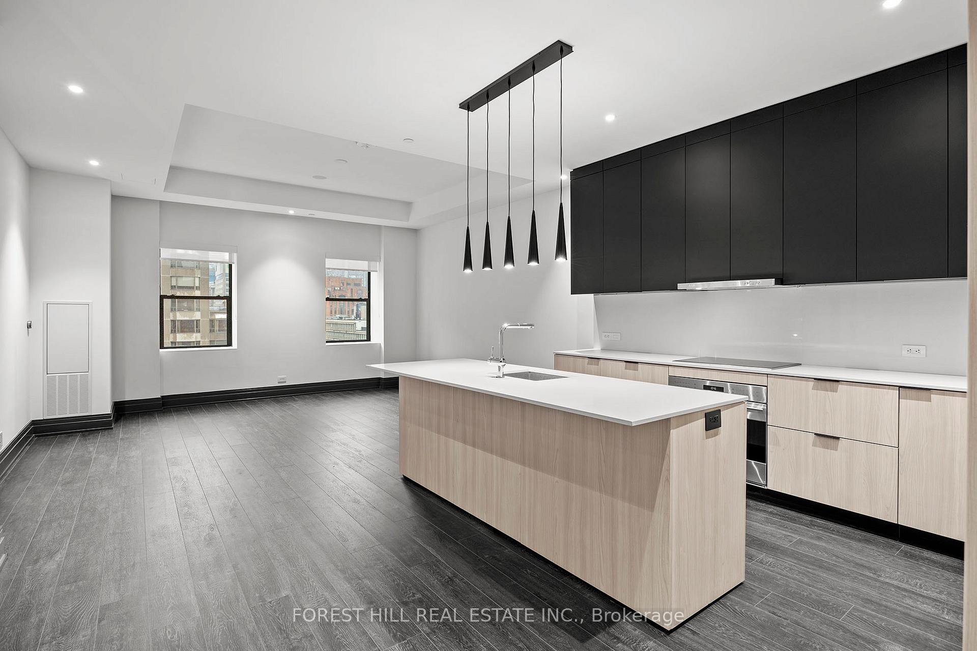2 Avenue Road 1302, Toronto C02 Unit: 1302