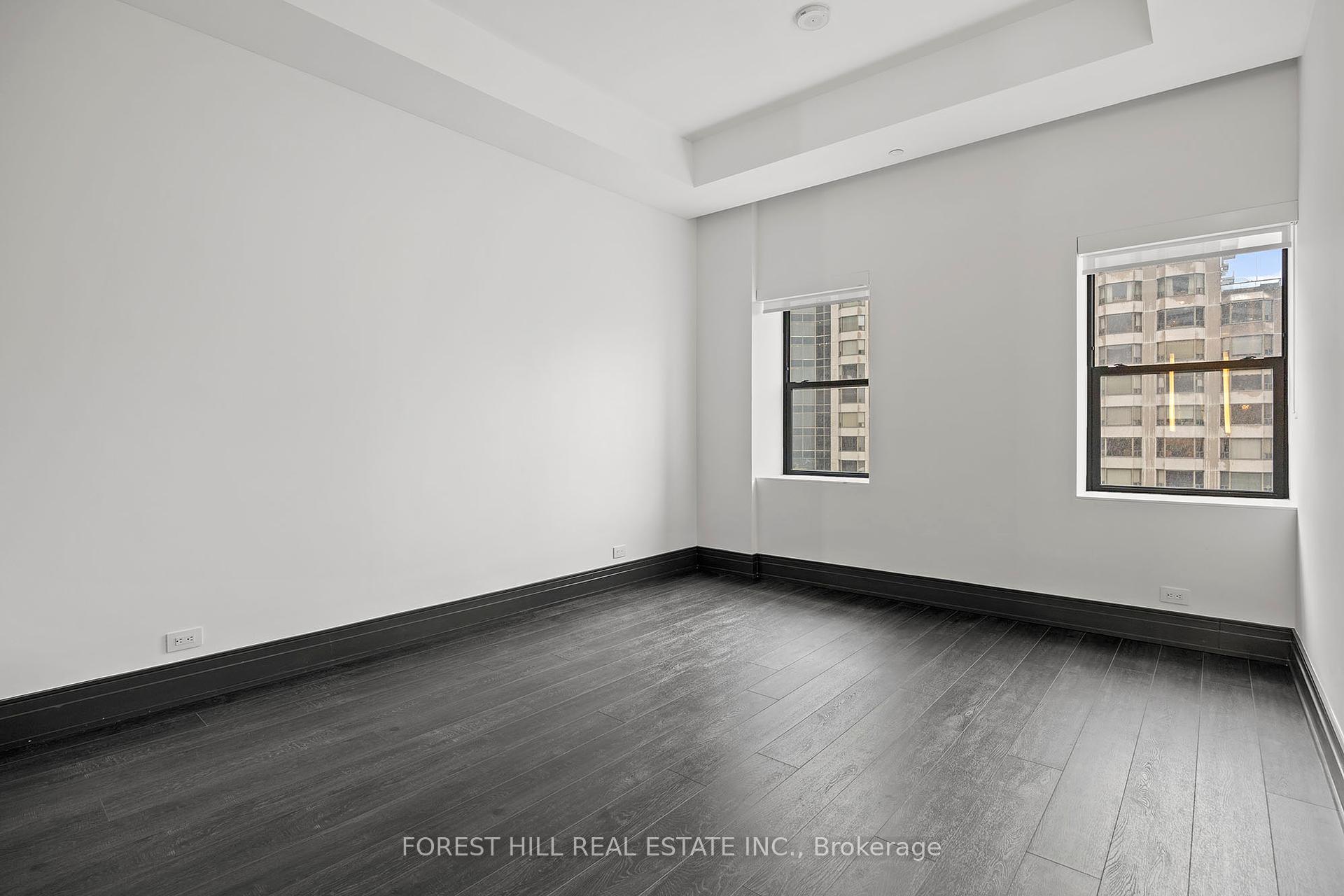 2 Avenue Road 1302, Toronto C02 Unit: 1302