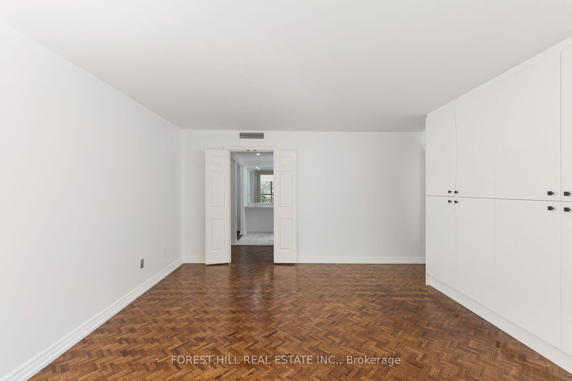 164 Cumberland Street 503, Toronto C02 Unit: 503