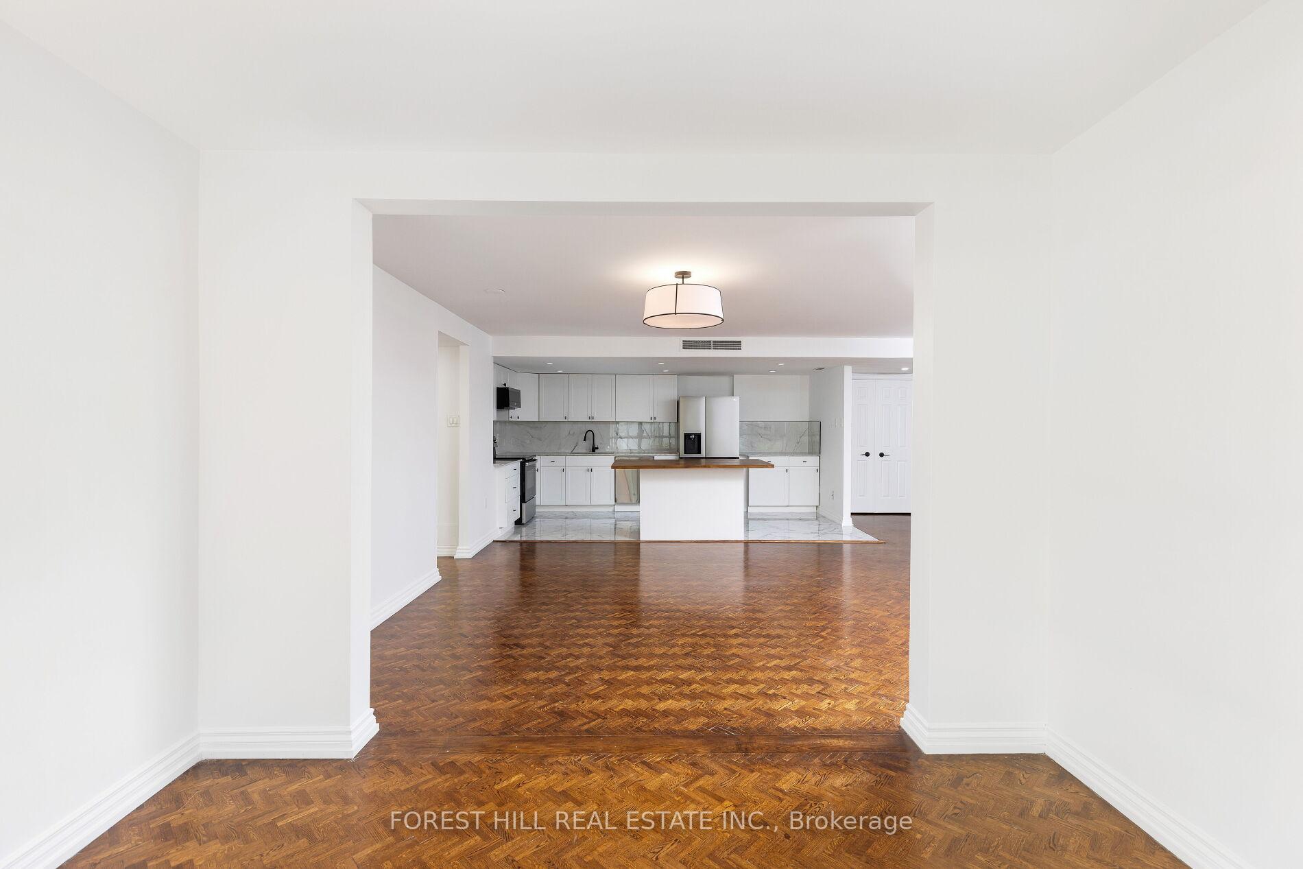 164 Cumberland Street 503, Toronto C02 Unit: 503