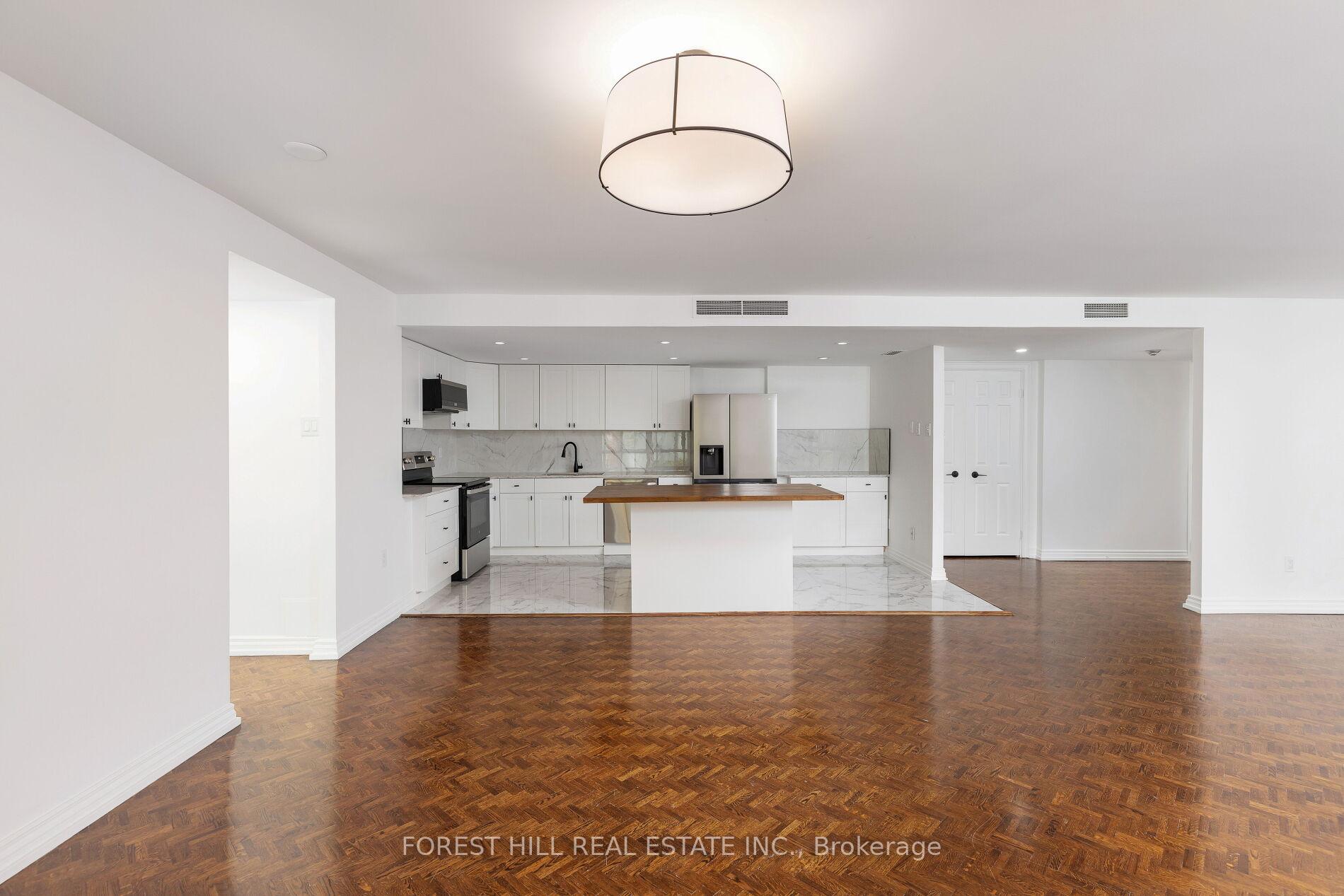 164 Cumberland Street 503, Toronto C02 Unit: 503