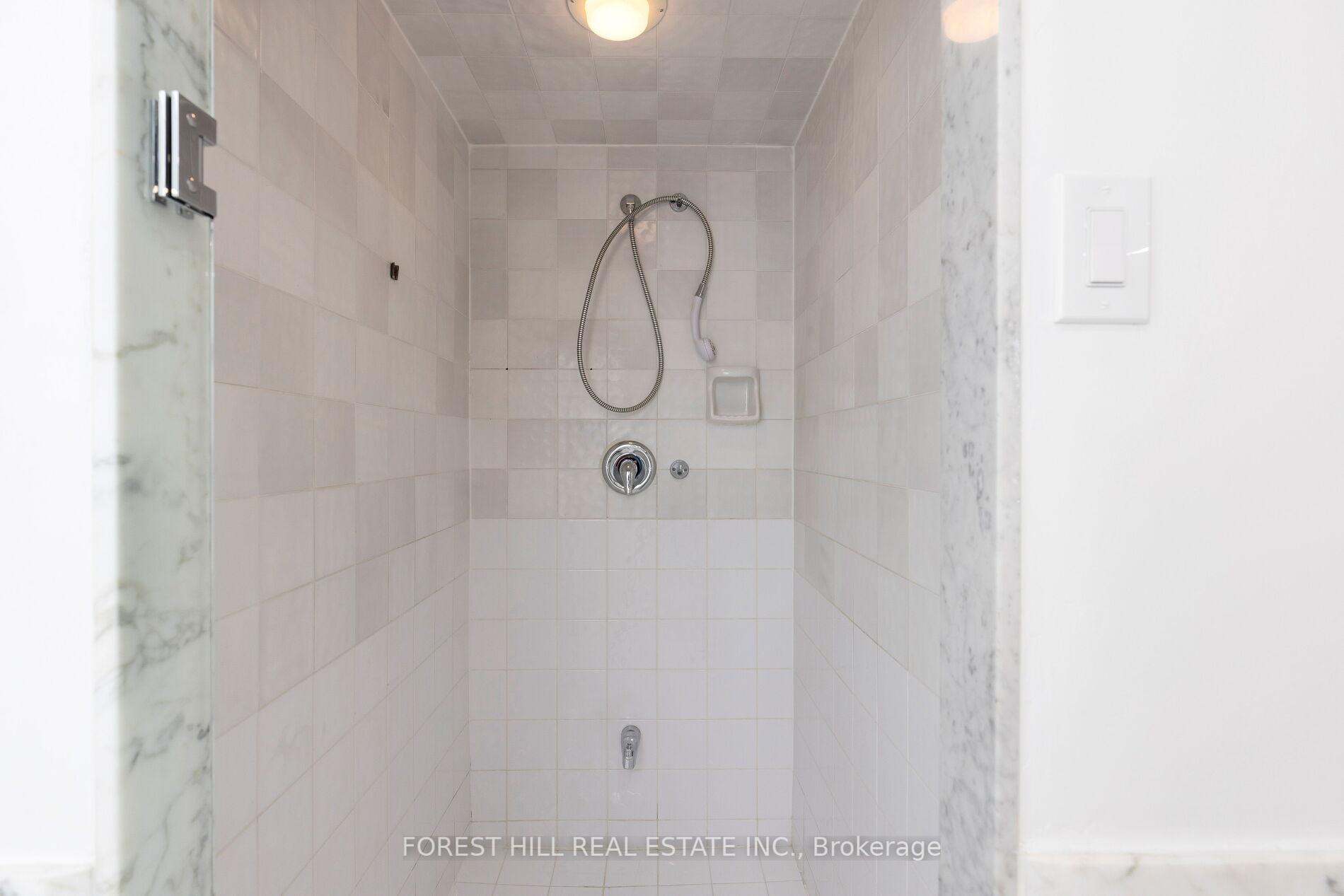 164 Cumberland Street 503, Toronto C02 Unit: 503