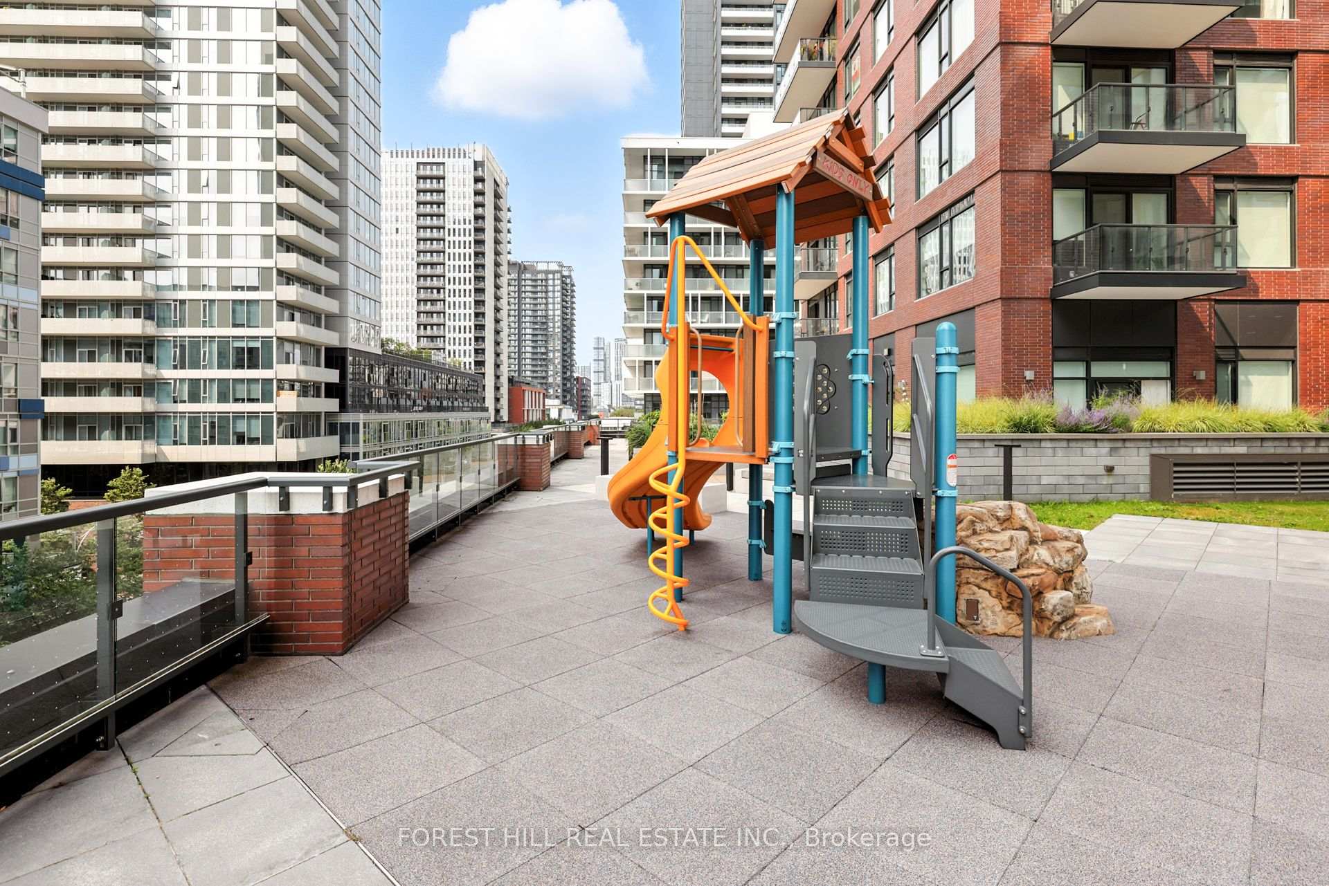 35 Tubman Avenue 718, Toronto C08 Unit: 718