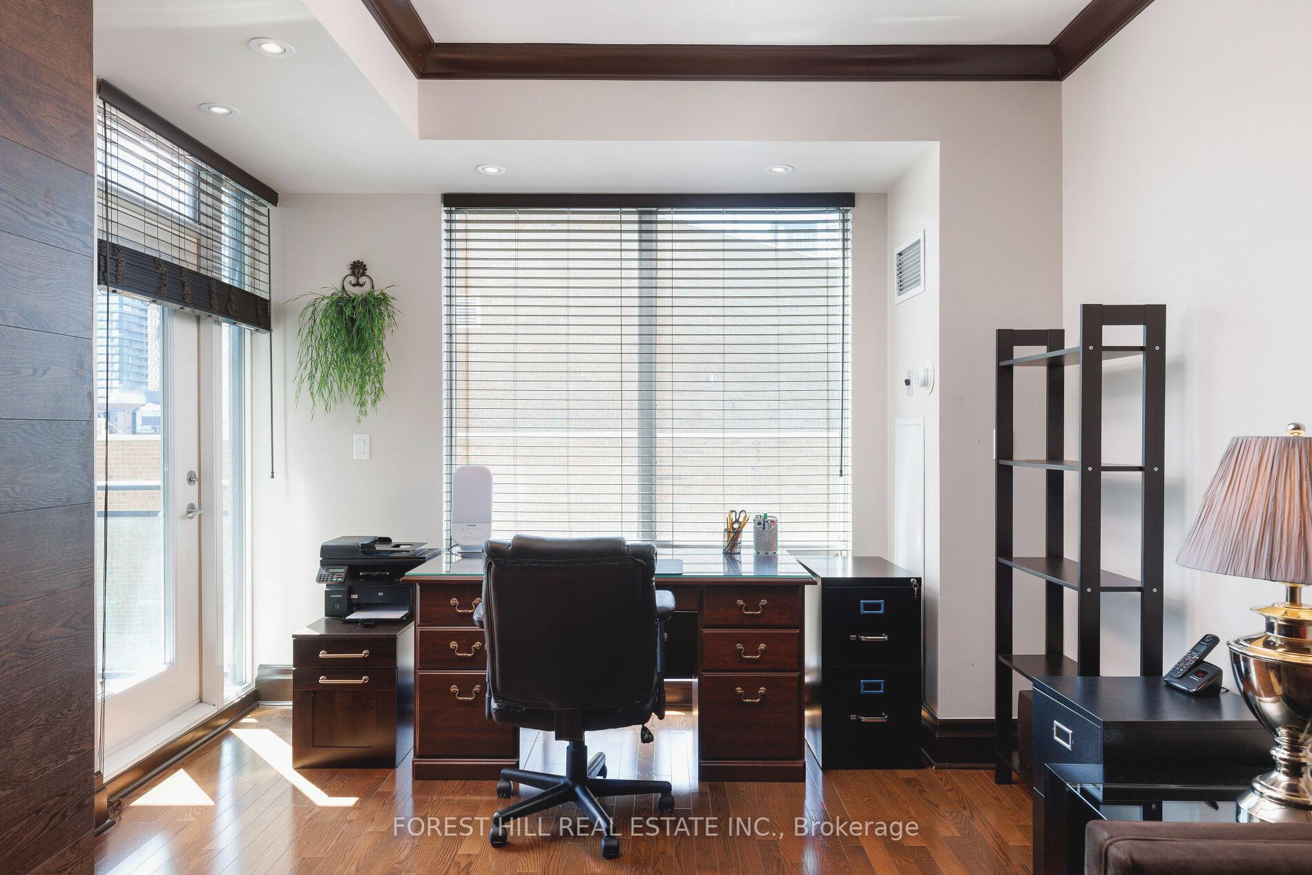 300 Bloor Street E 2701