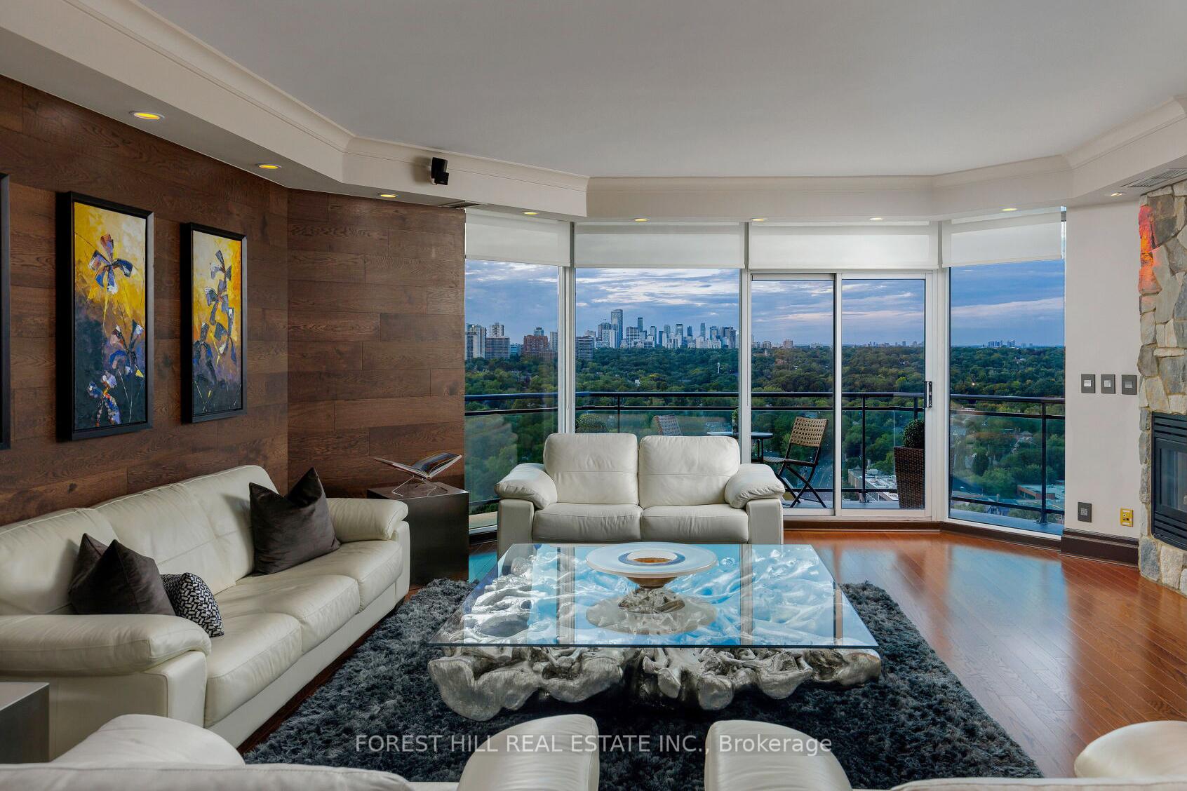 300 Bloor Street E 2701