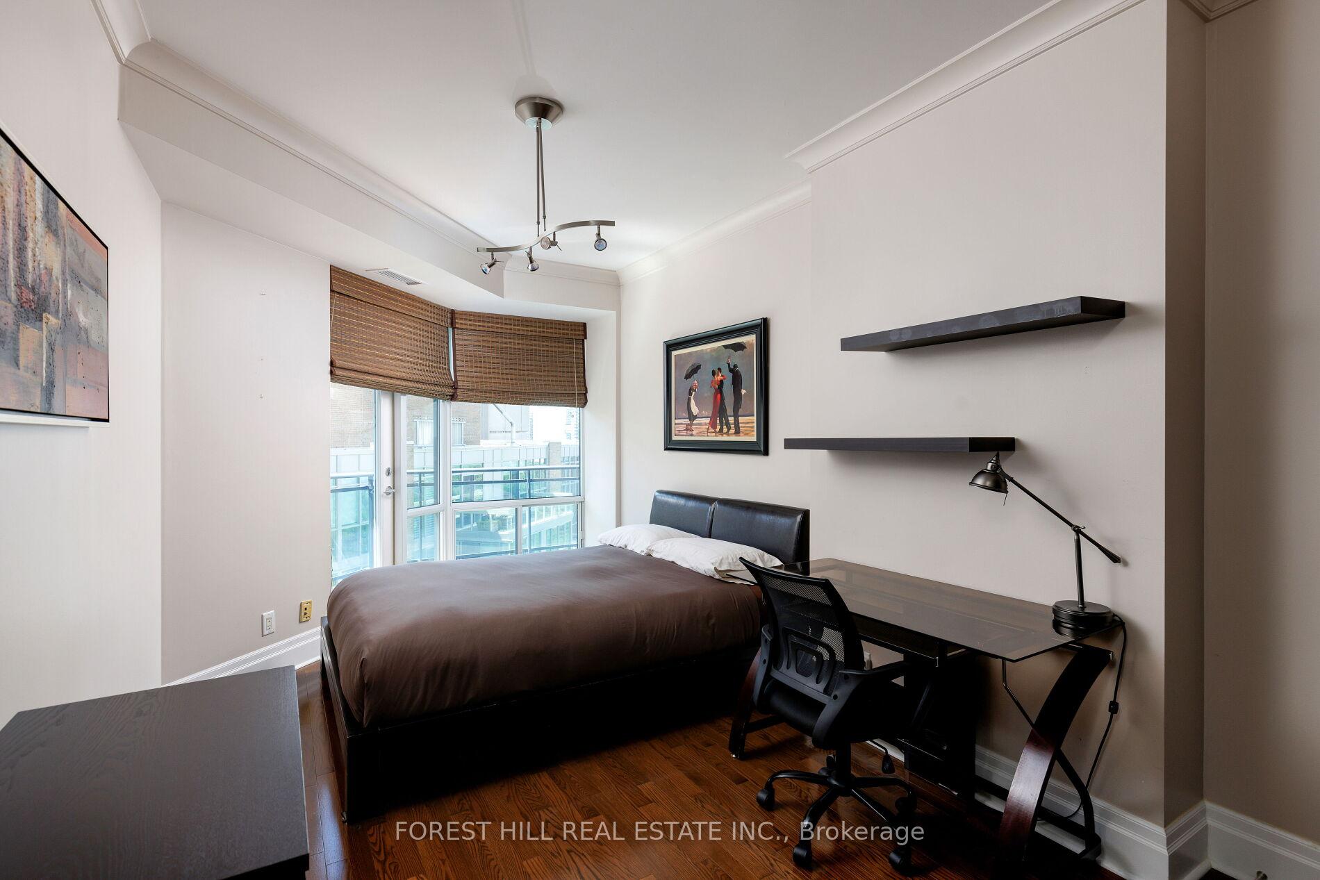300 Bloor Street E 2701
