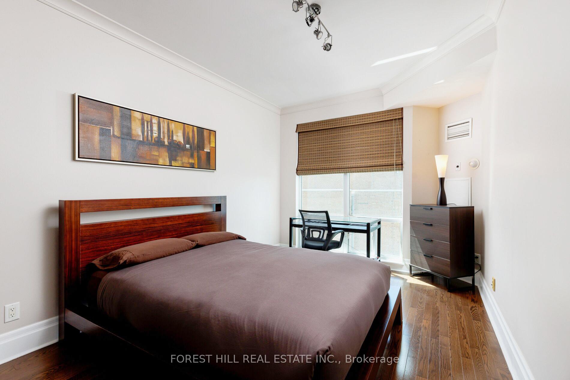 300 Bloor Street E 2701