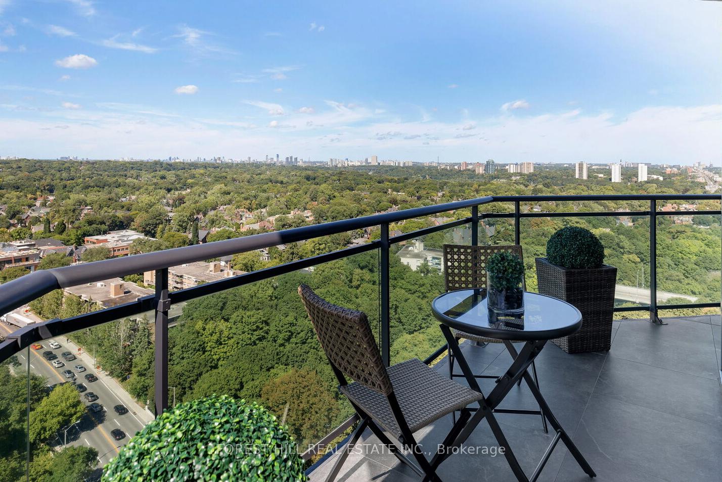 300 Bloor Street E 2701