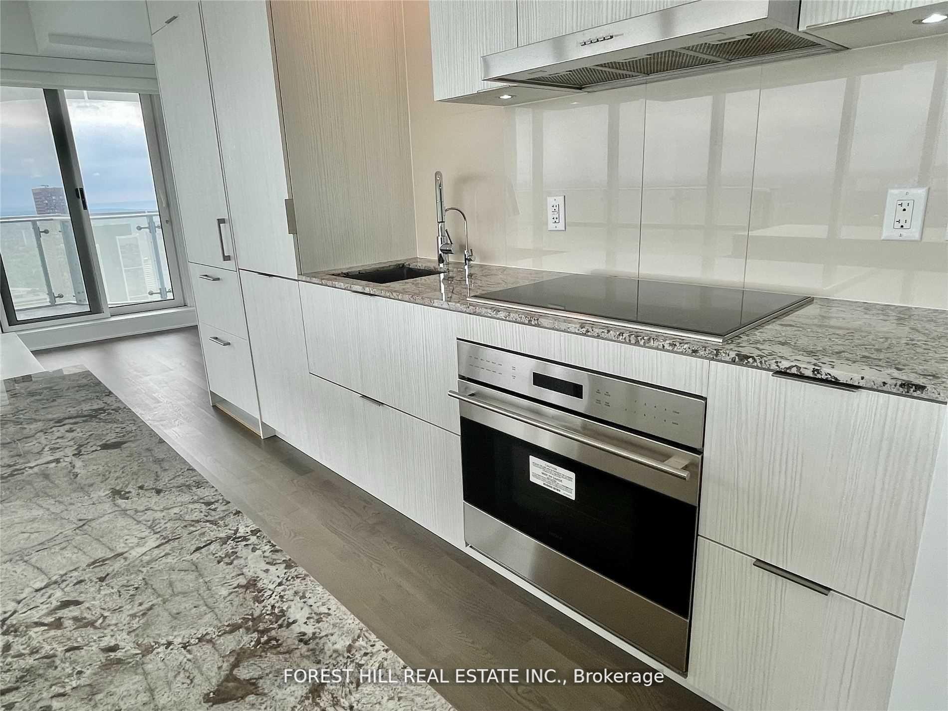 1 Bloor Street E 4701