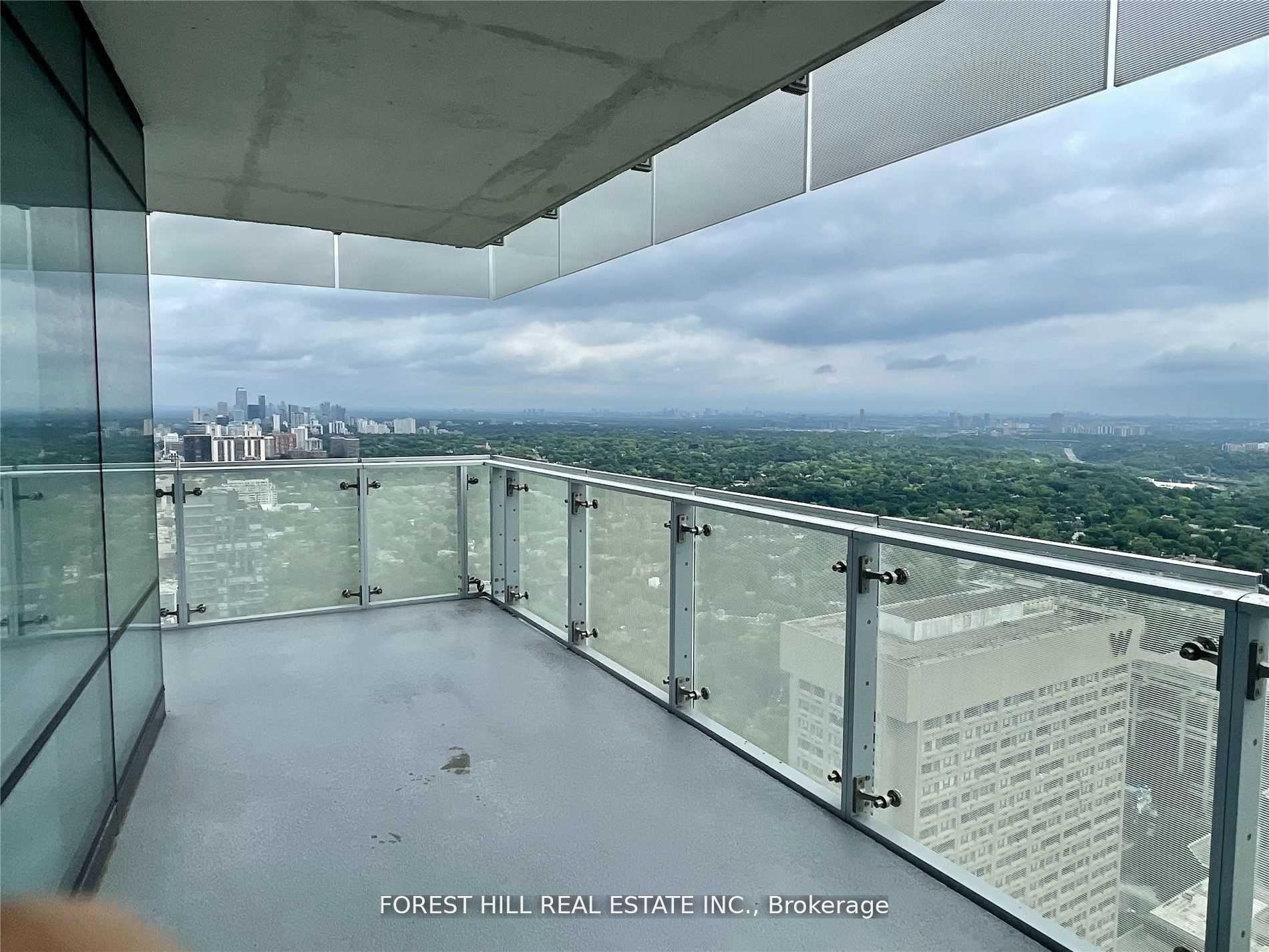 1 Bloor Street E 4701
