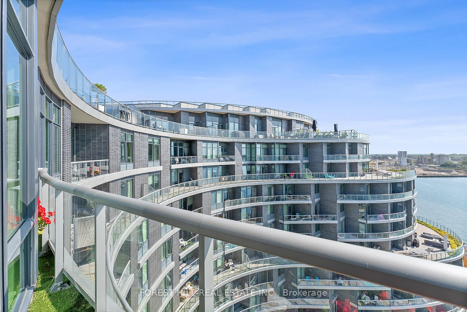 1 Edgewater Drive SPH #07