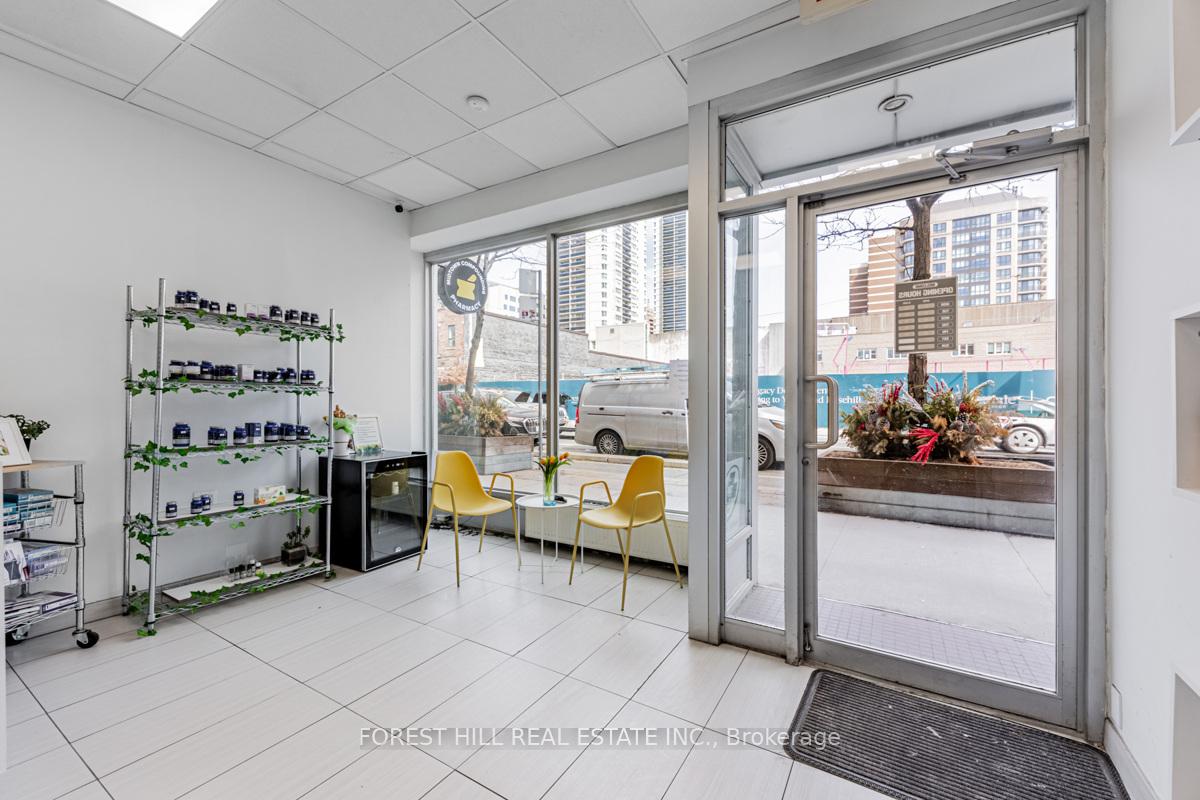 1398 Yonge Street