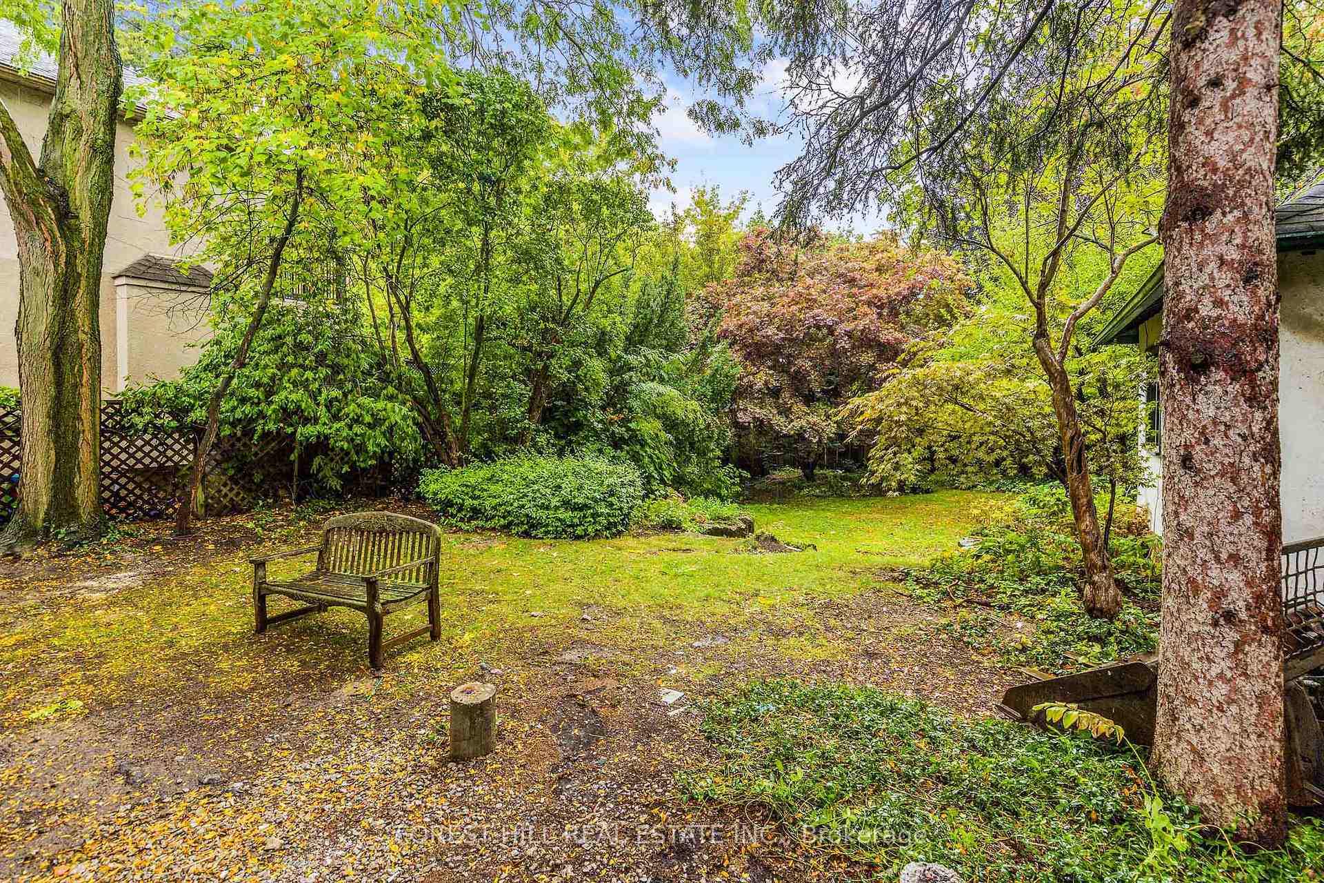 116 Manor Road E Lower