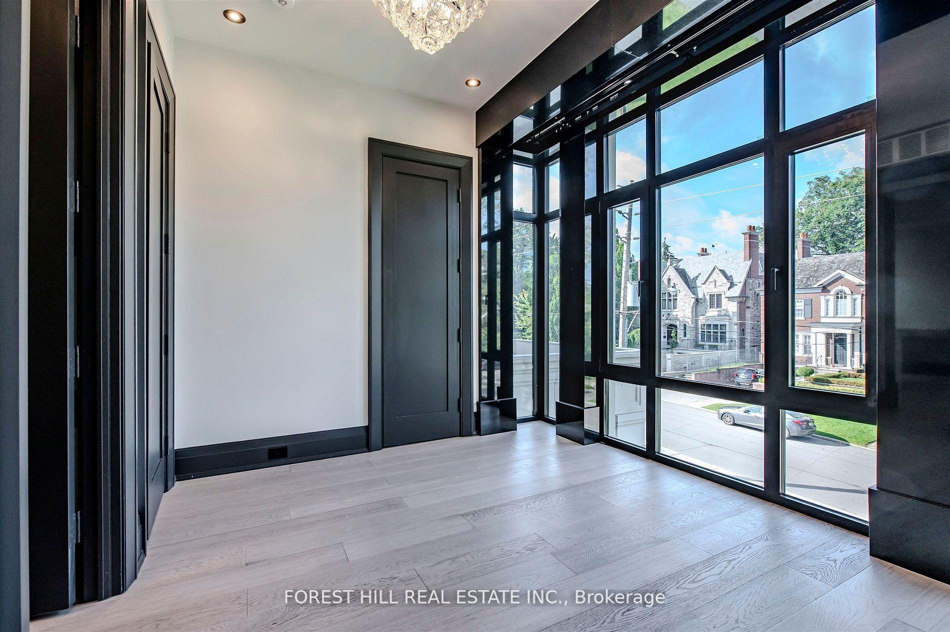 505 Russell Hill Road