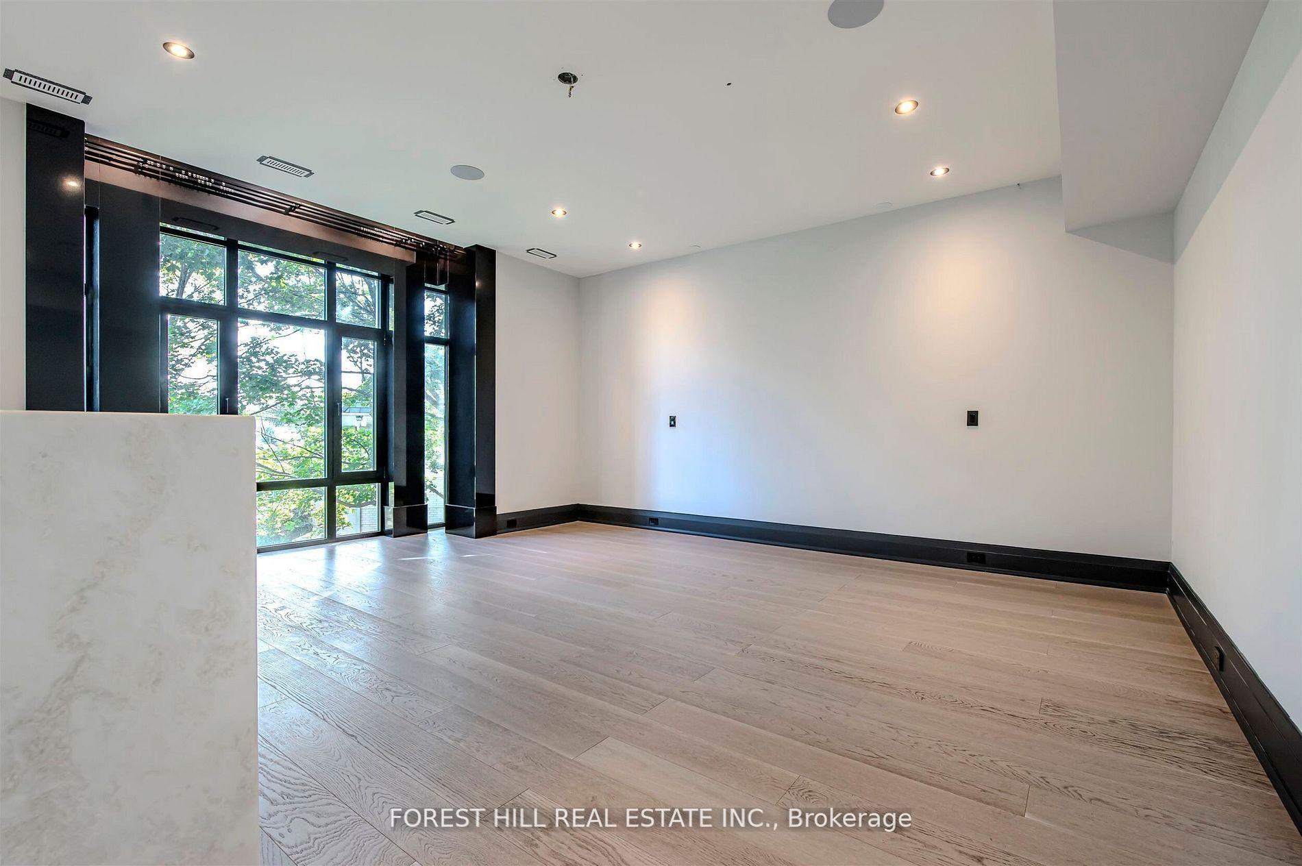 505 Russell Hill Road