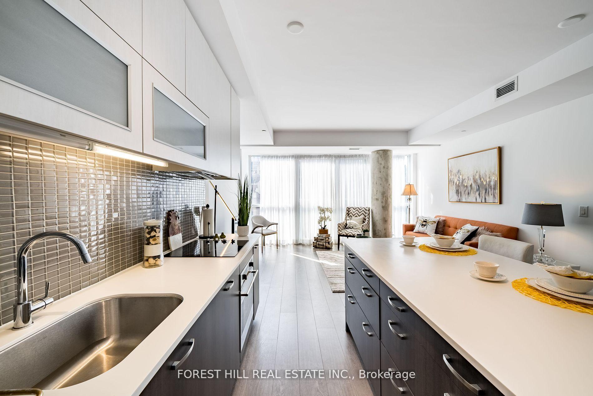 508 Wellington Street 802