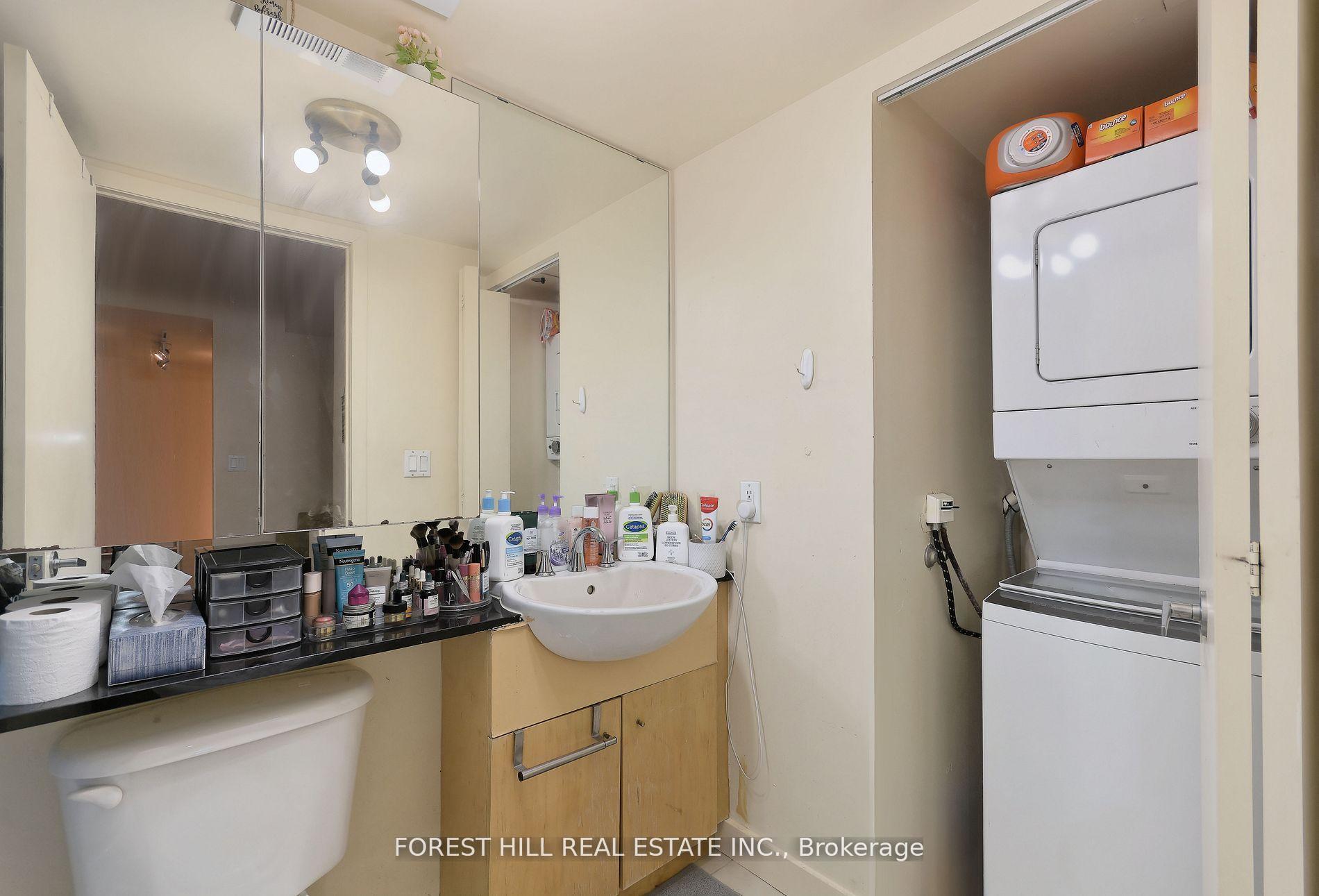 397 Front Street W 2211, Toronto C01 Unit: 2211