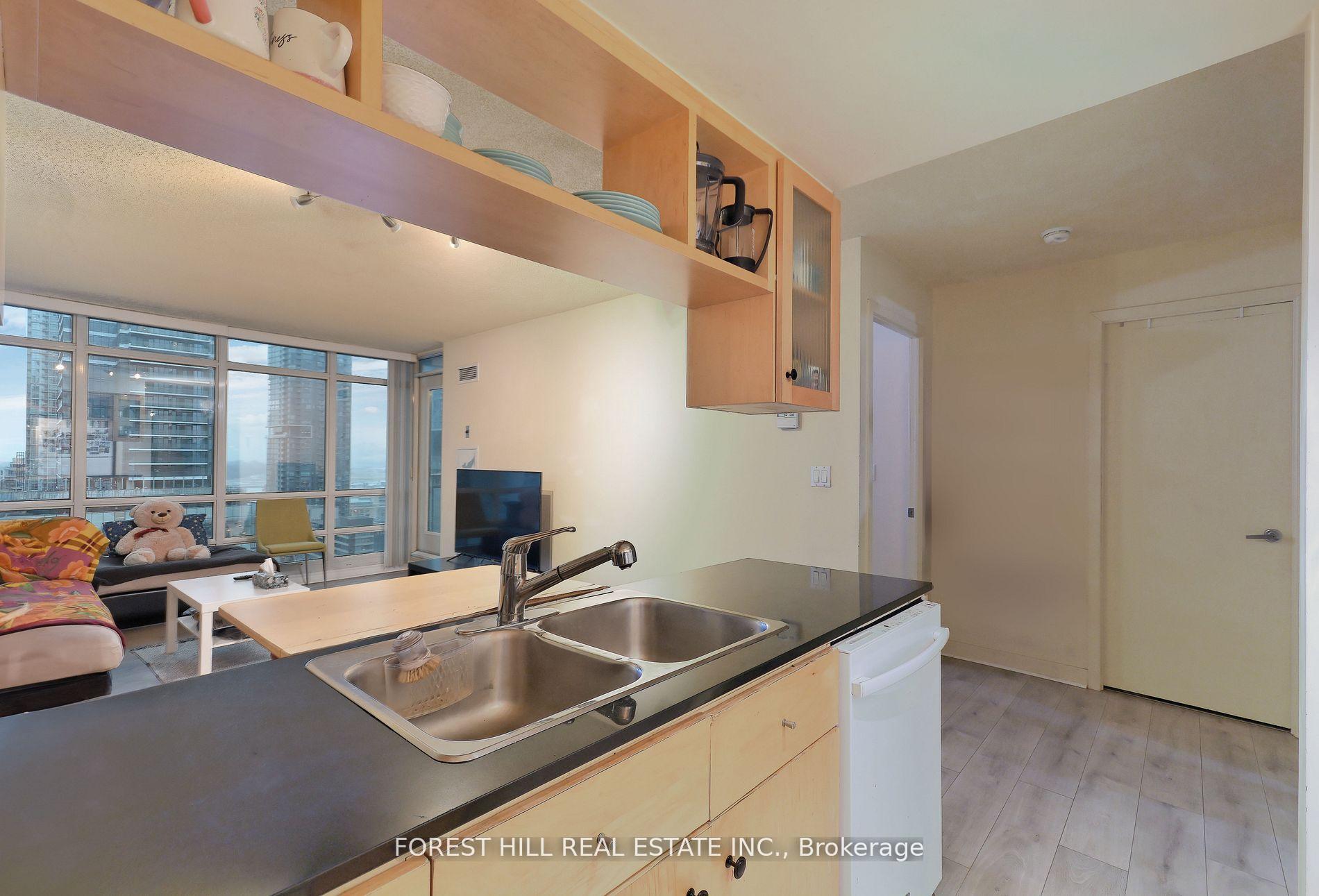 397 Front Street W 2211, Toronto C01 Unit: 2211