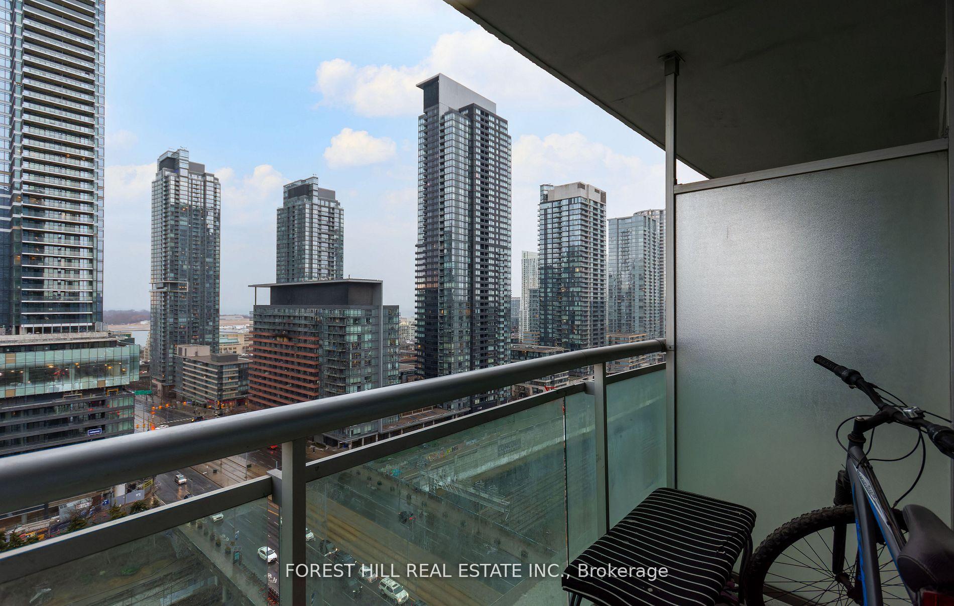 397 Front Street W 2211, Toronto C01 Unit: 2211