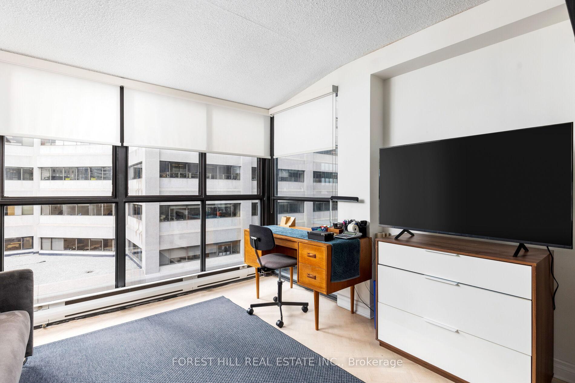 164 Cumberland Street 505, Toronto C02 Unit: 505