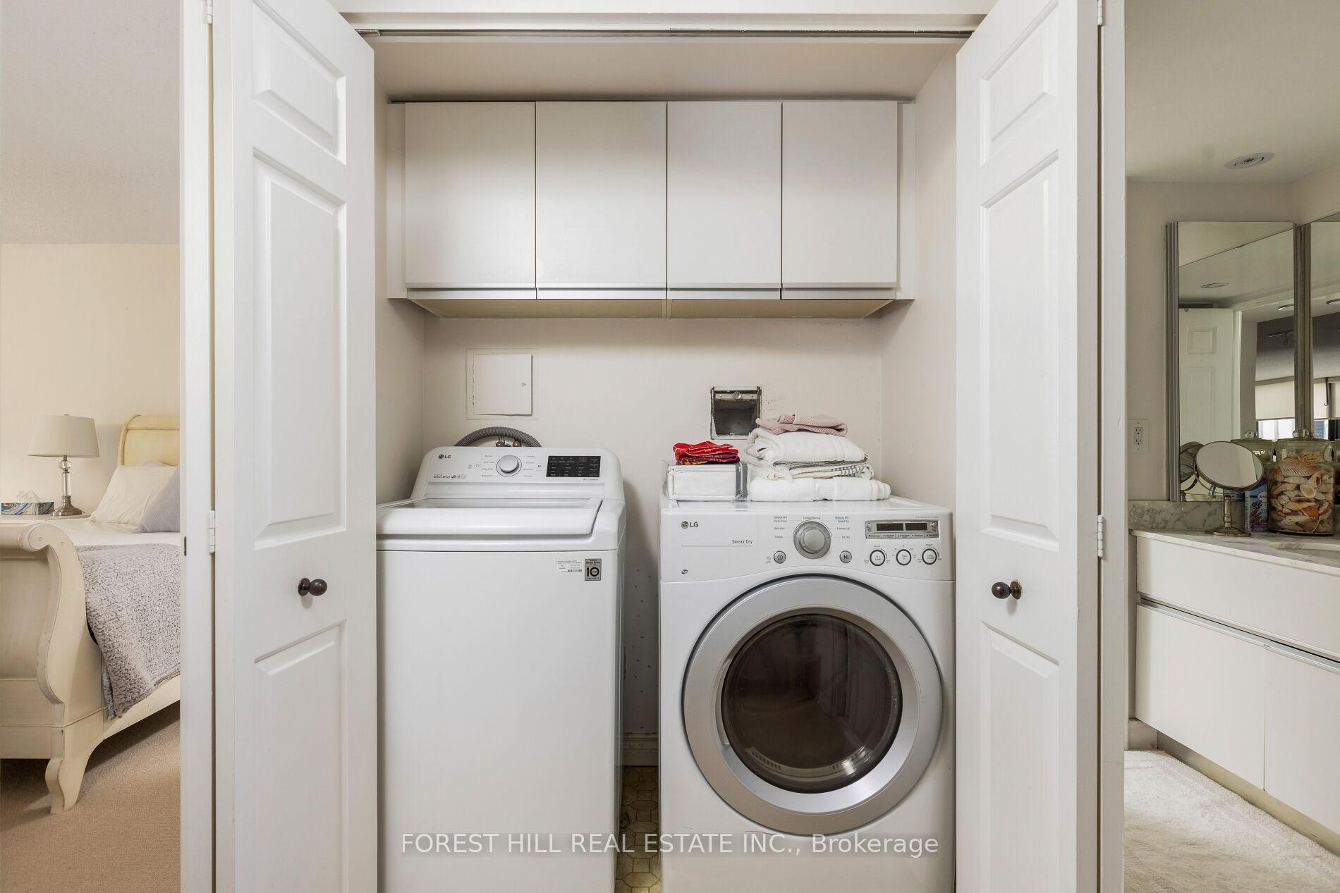164 Cumberland Street 505, Toronto C02 Unit: 505