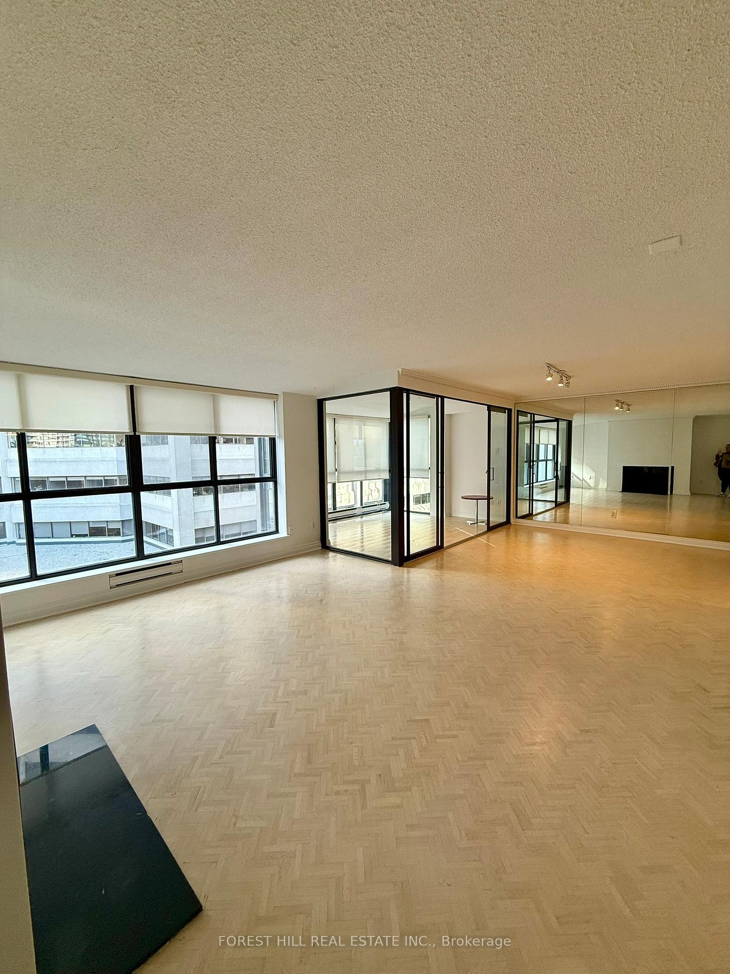 164 Cumberland Street 505, Toronto C02 Unit: 505