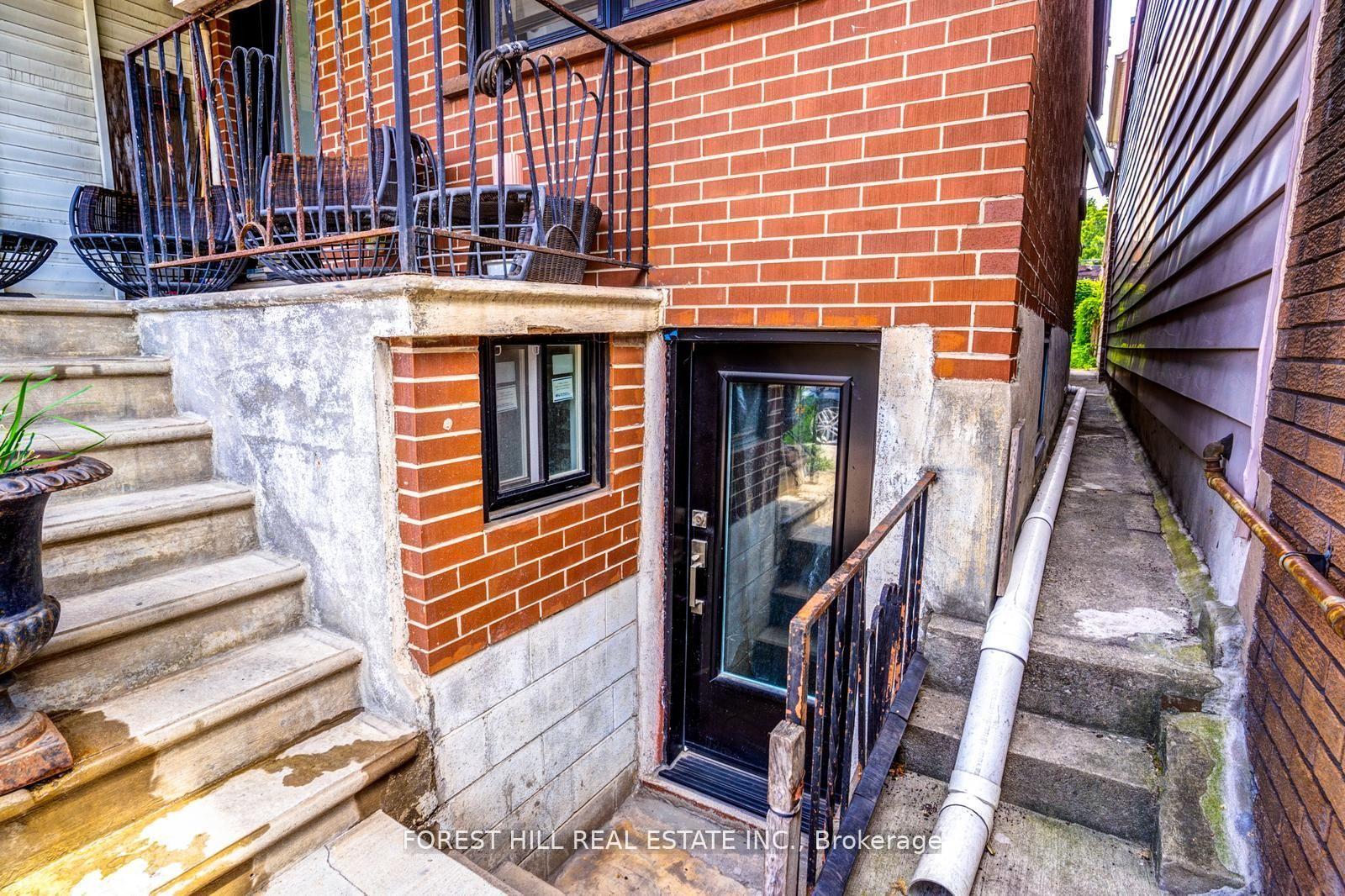 139 Christie Street, Toronto C02